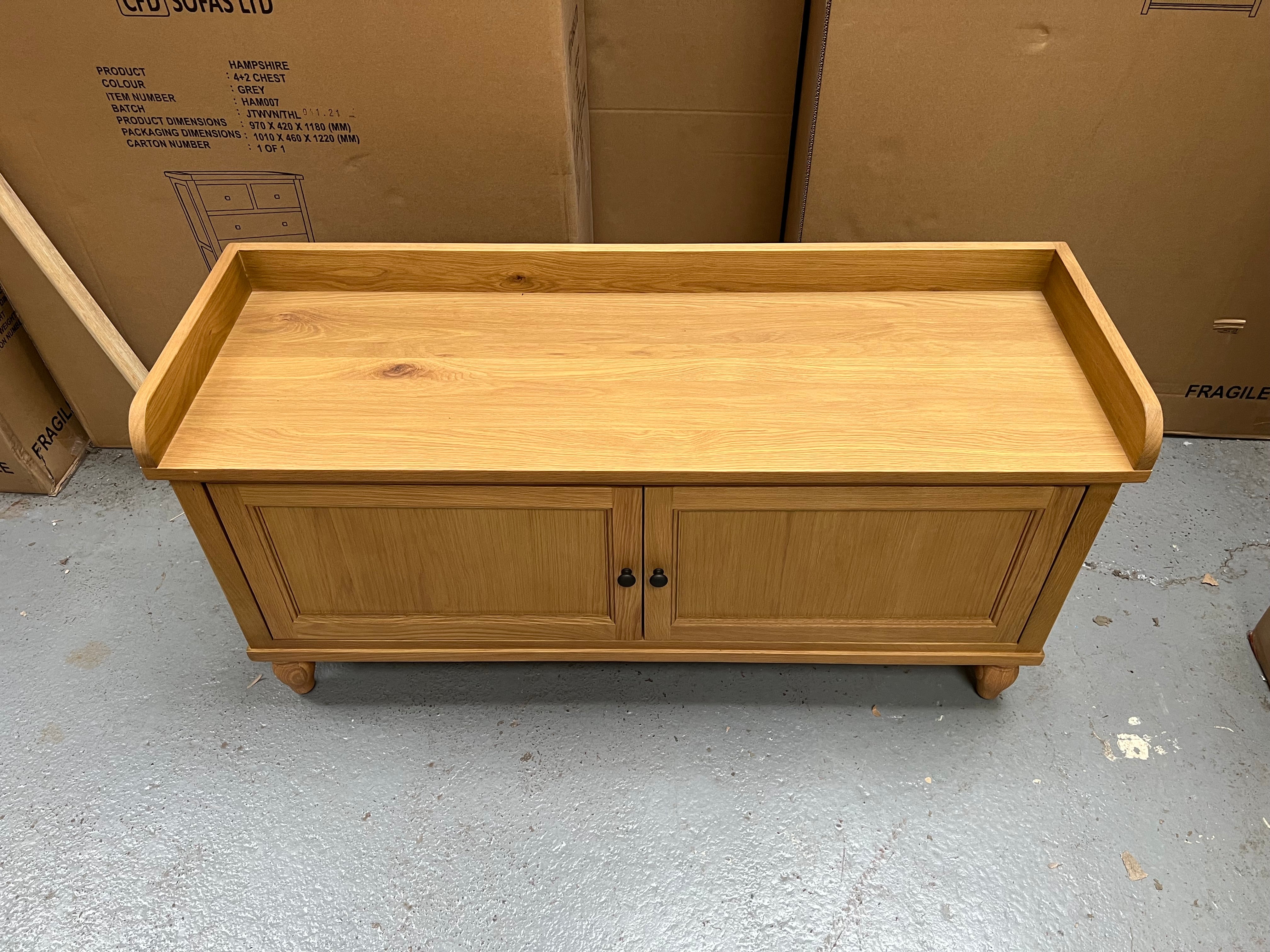 ELKSTONE MELLOW OAK
Hidden Shoe Storage Bench Quality Furniture Clearance Ltd