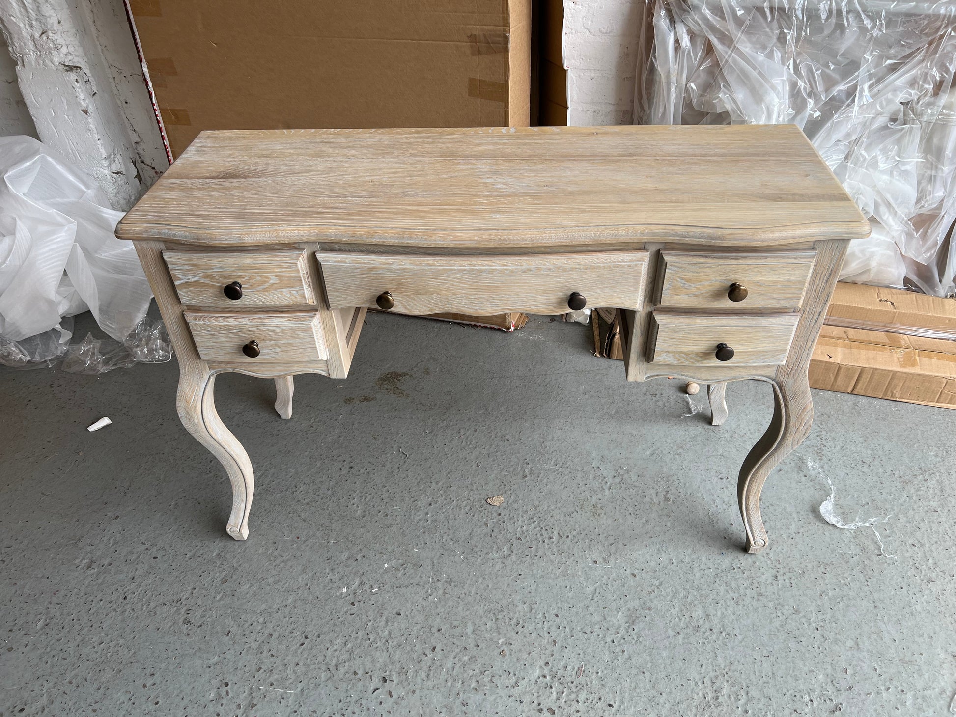 CAMILLE LIMEWASH OAK
Dressing Table + Stool Quality Furniture Clearance Ltd