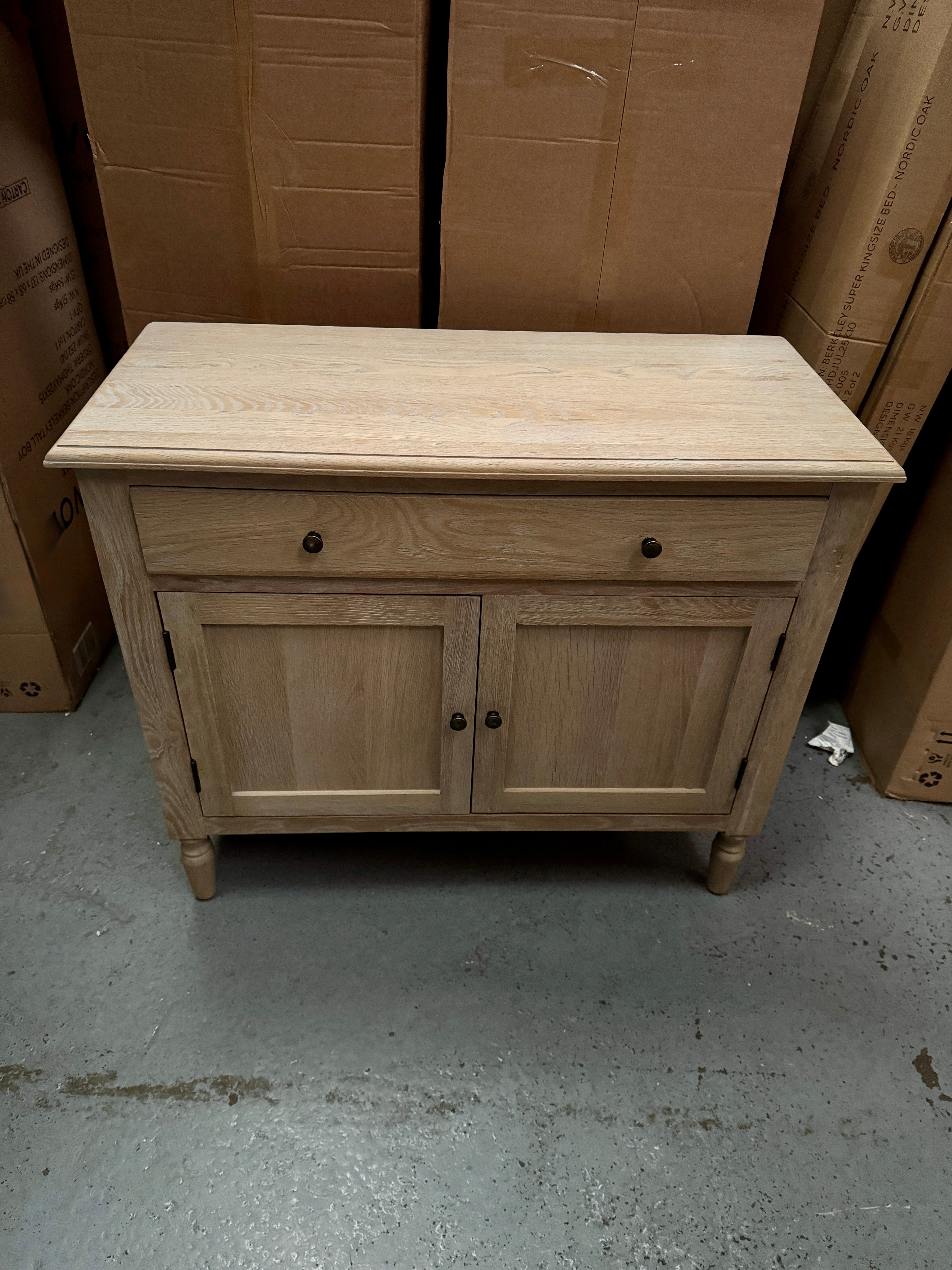 CAMILLE LIMEWASH OAK
Small Sideboard Quality Furniture Clearance Ltd