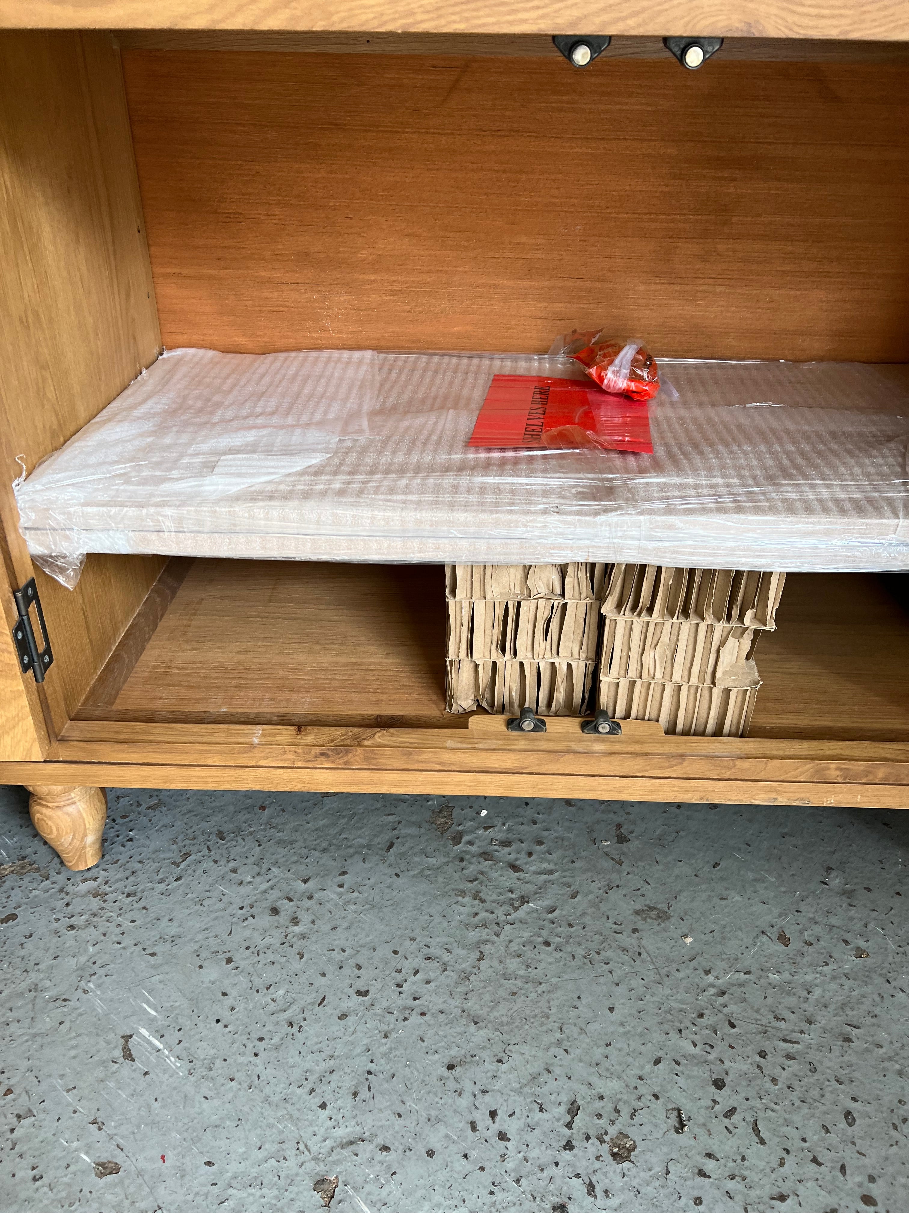 ELKSTONE MELLOW OAK
Grand Dresser Quality Furniture Clearance Ltd