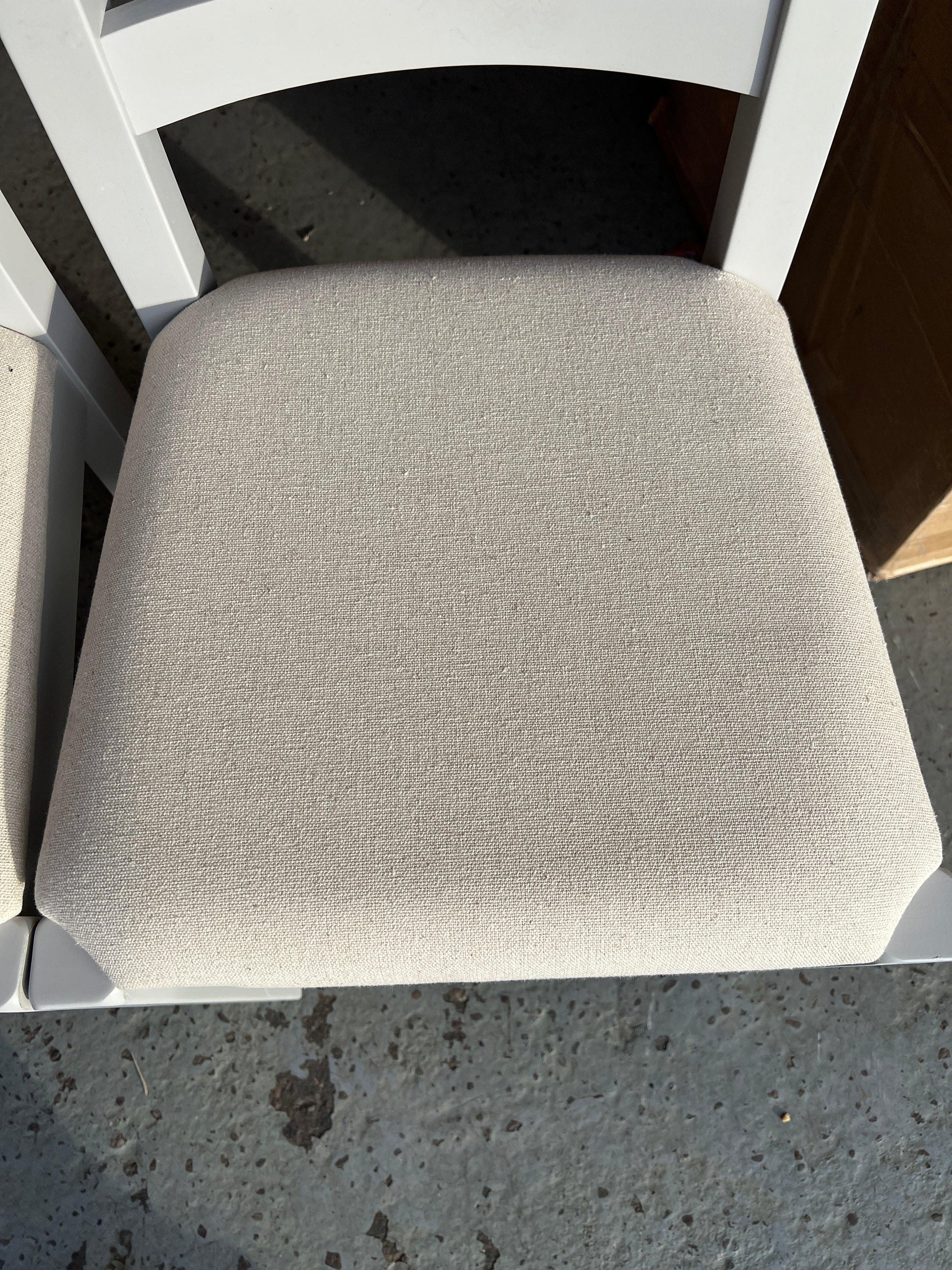 4 x CHESTER DOVE GREY
Ladderback Dining Chairs Quality Furniture Clearance Ltd