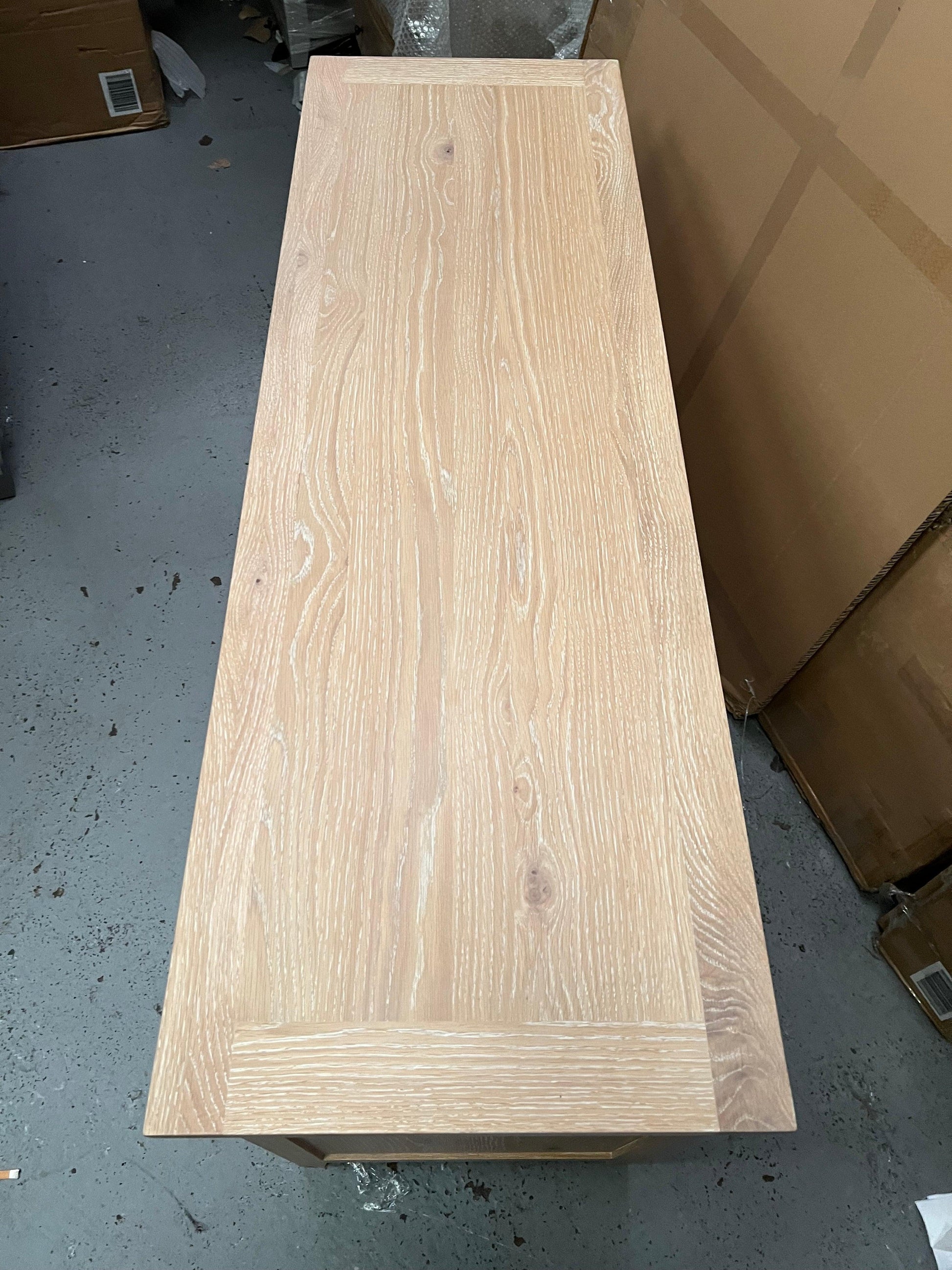 INGLESHAM WHITEWASH OAK
8 Drawer Wide Chest Quality Furniture Clearance Ltd