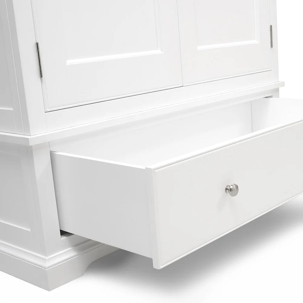 FAIRFORD SOFT WHITE
Double Wardrobe Quality Furniture Clearance Ltd