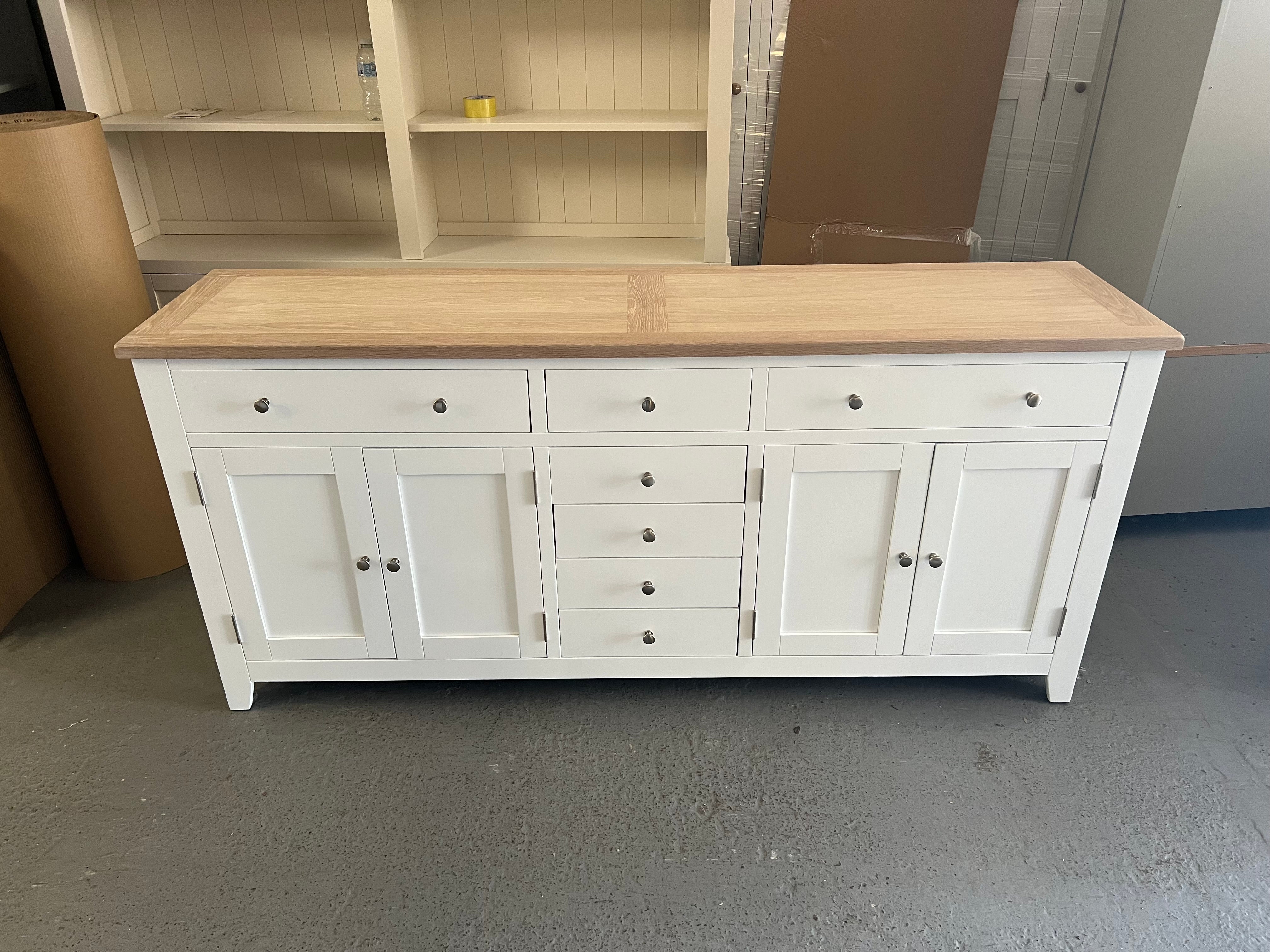 CHESTER PURE WHITE
Grand Sideboard Quality Furniture Clearance Ltd