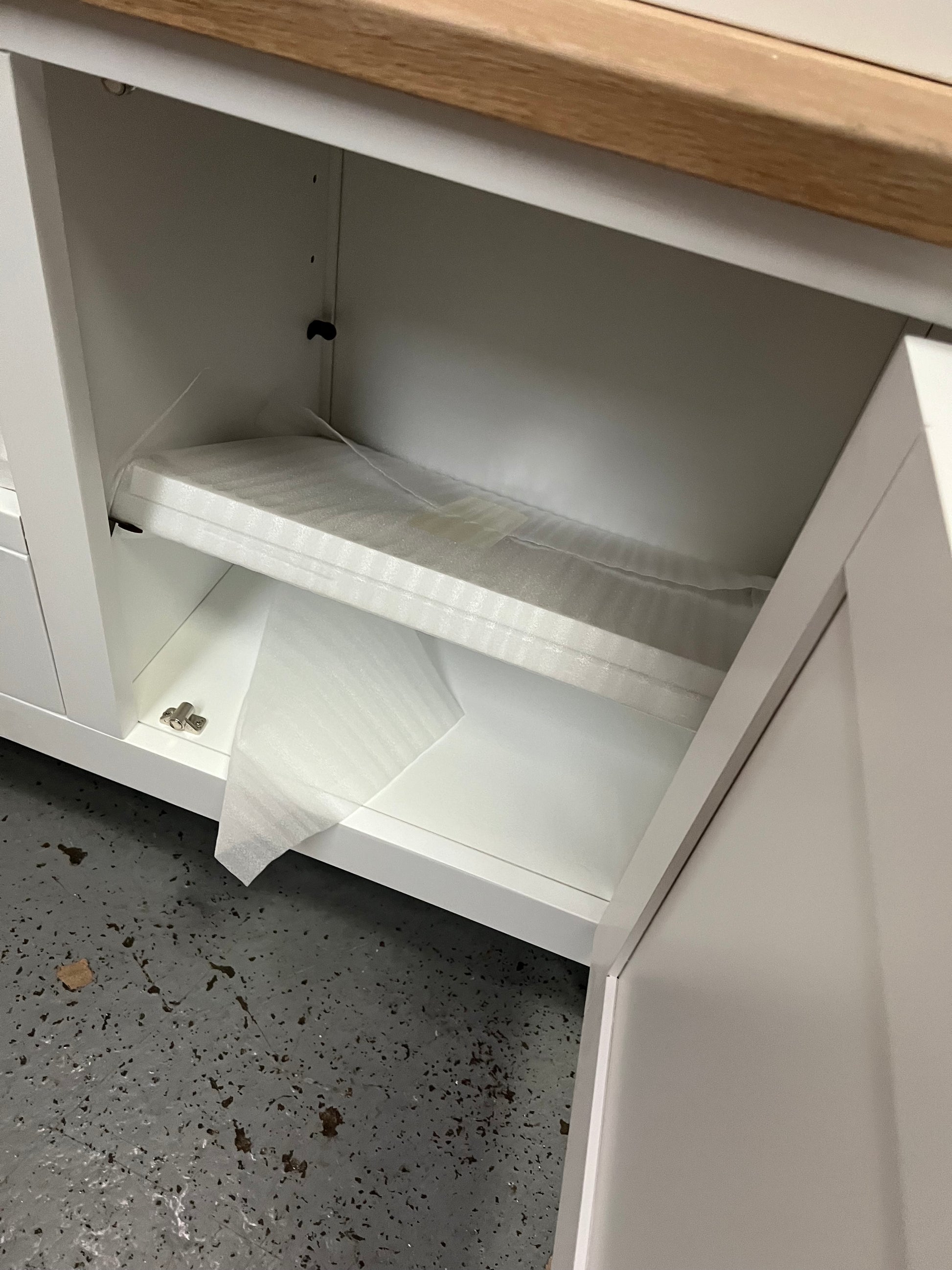 CHESTER PURE WHITE
TV and Media Storage Unit Quality Furniture Clearance Ltd