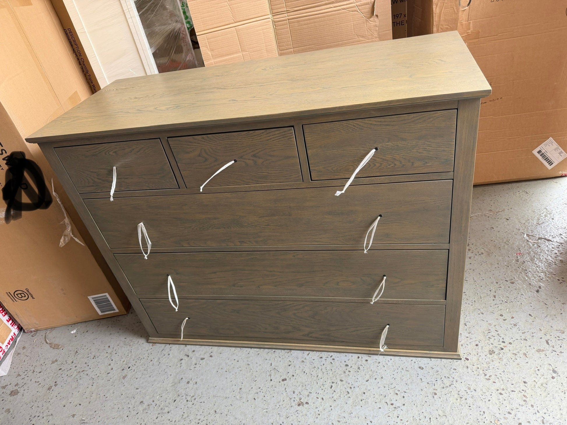 BIBURY SMOKED OAK
6 Drawer Chest of Drawers Quality Furniture Clearance Ltd