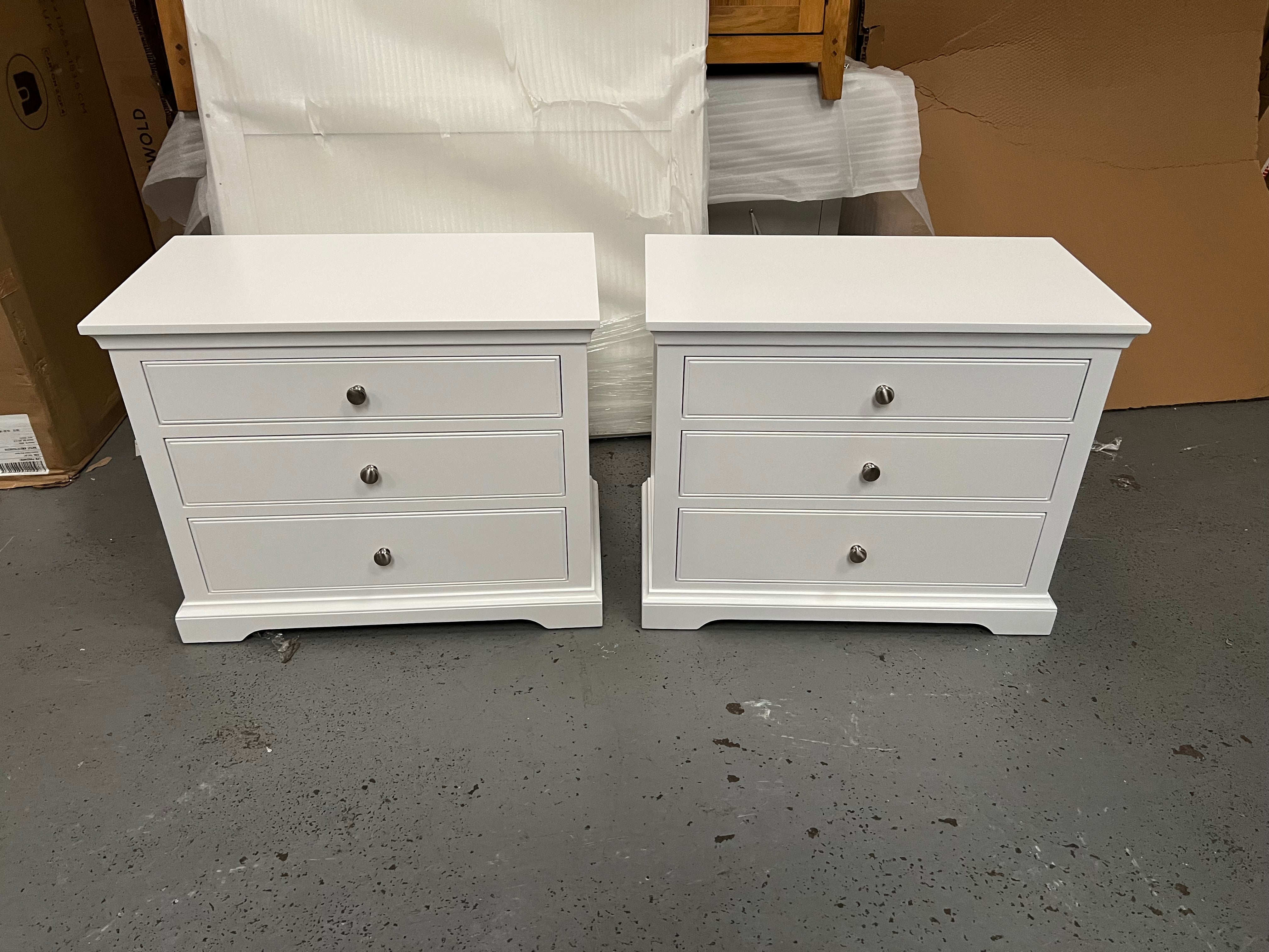 Set of 2 FAIRFORD SOFT WHITE
Large 3 Drawer Bedsides Quality Furniture Clearance Ltd