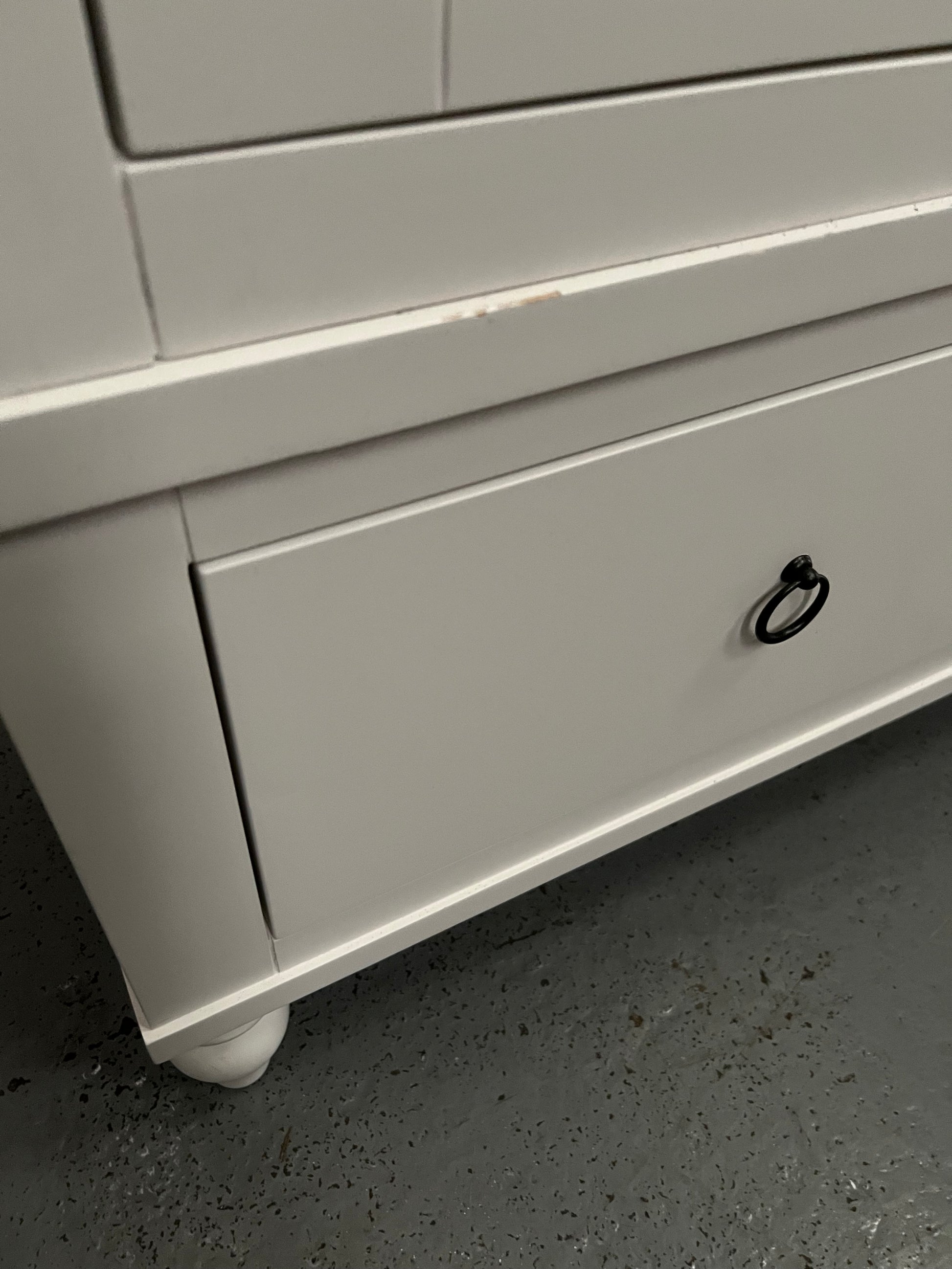 ELKSTONE PAINTED PARCHMENT
Double Wardrobe Quality Furniture Clearance Ltd