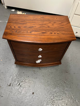 Load image into Gallery viewer, WINCHCOMBE DARK OAK
Winchcome Dark Oak 3 Drawer Wide Bedside Quality Furniture Clearance Ltd
