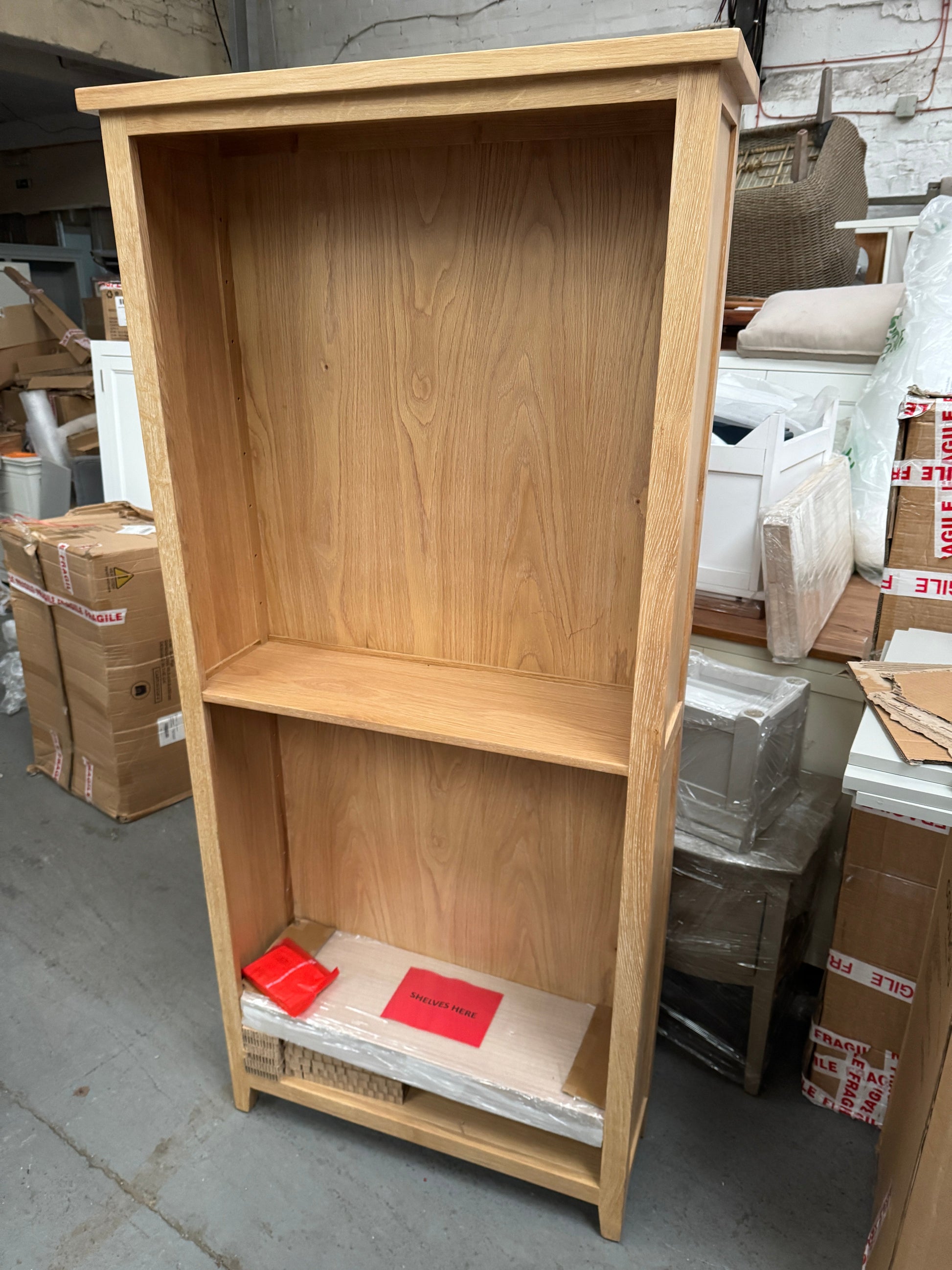 INGLESHAM WHITEWASH OAK
Large Bookcase Quality Furniture Clearance Ltd