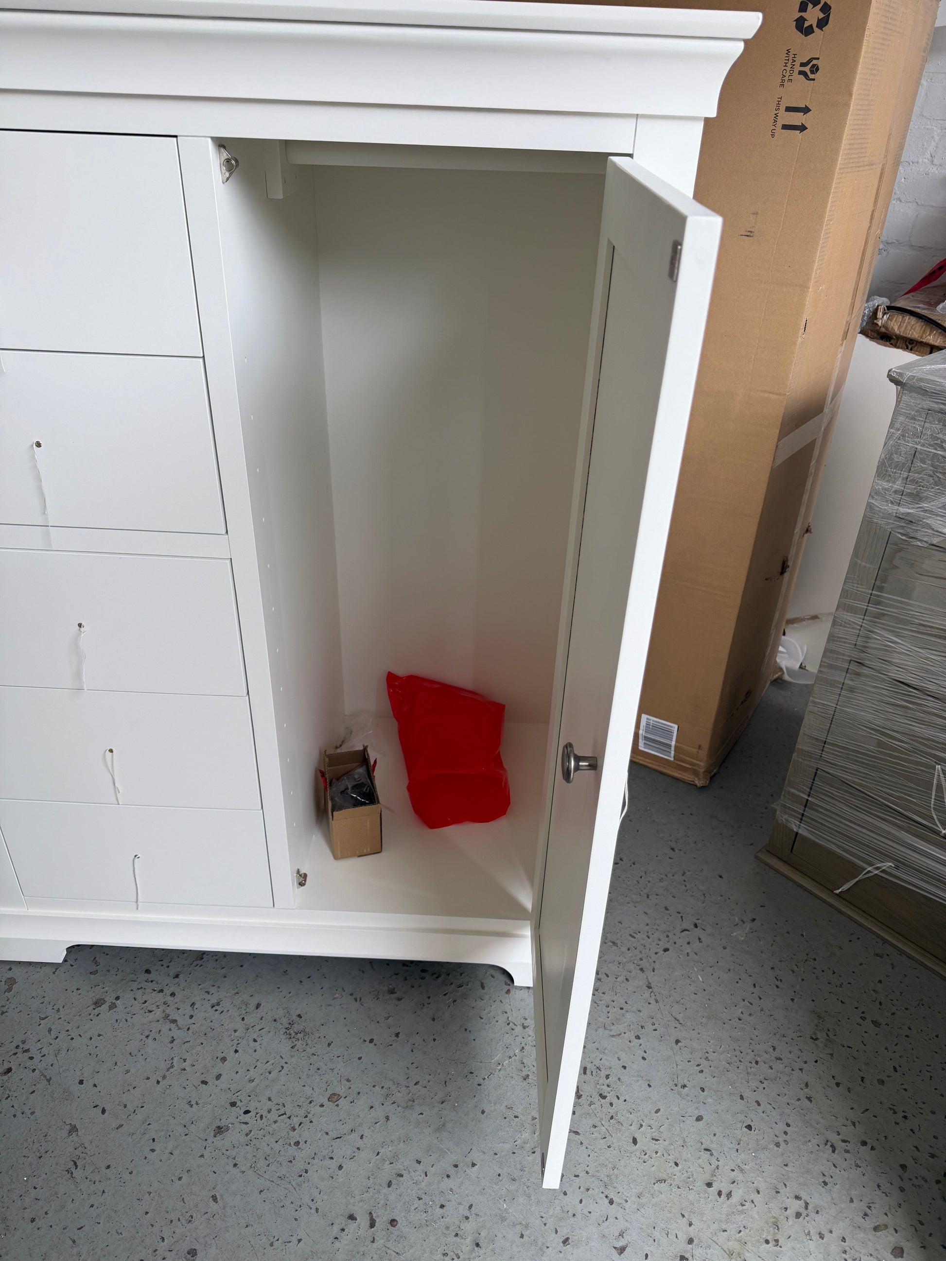 CHANTILLY WARM WHITE
Combination Wardrobe Quality Furniture Clearance Ltd