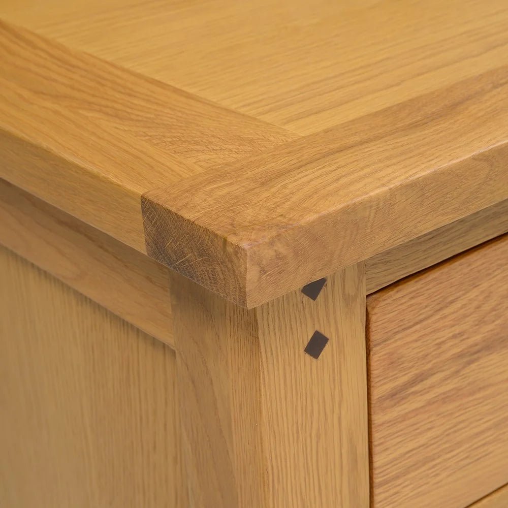 OAKLAND RUSTIC OAK
Small Sideboard Quality Furniture Clearance Ltd