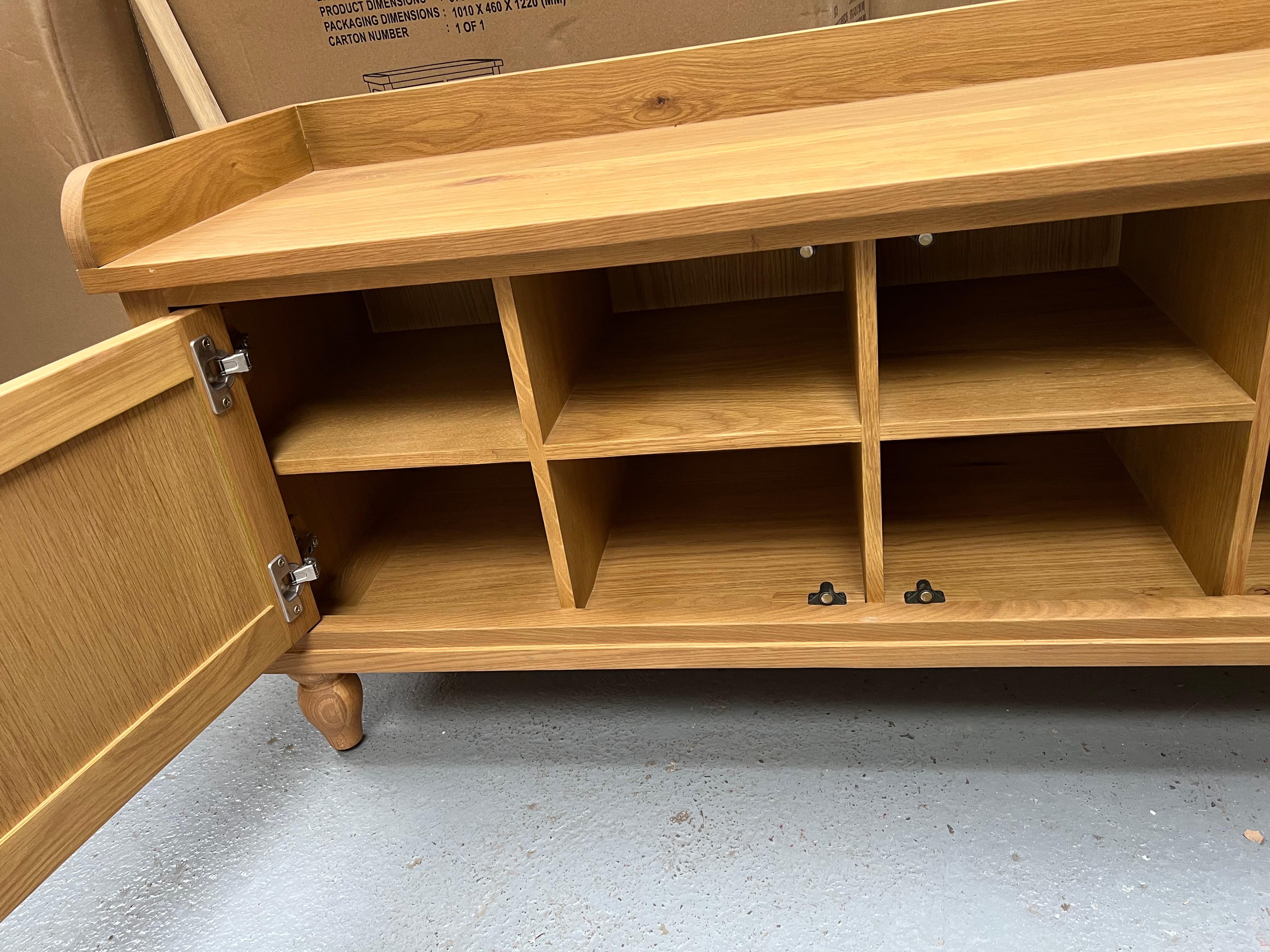 ELKSTONE MELLOW OAK
Hidden Shoe Storage Bench Quality Furniture Clearance Ltd