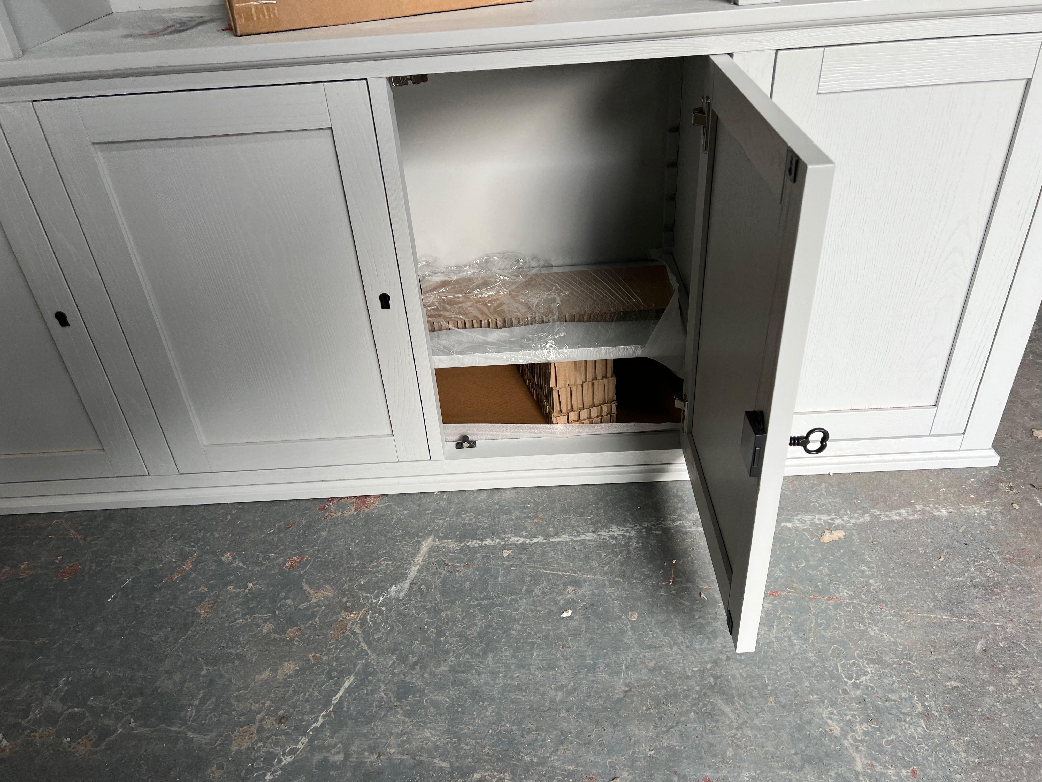 CHARLBURY MINERAL GREY
Grand Bookcase Quality Furniture Clearance Ltd