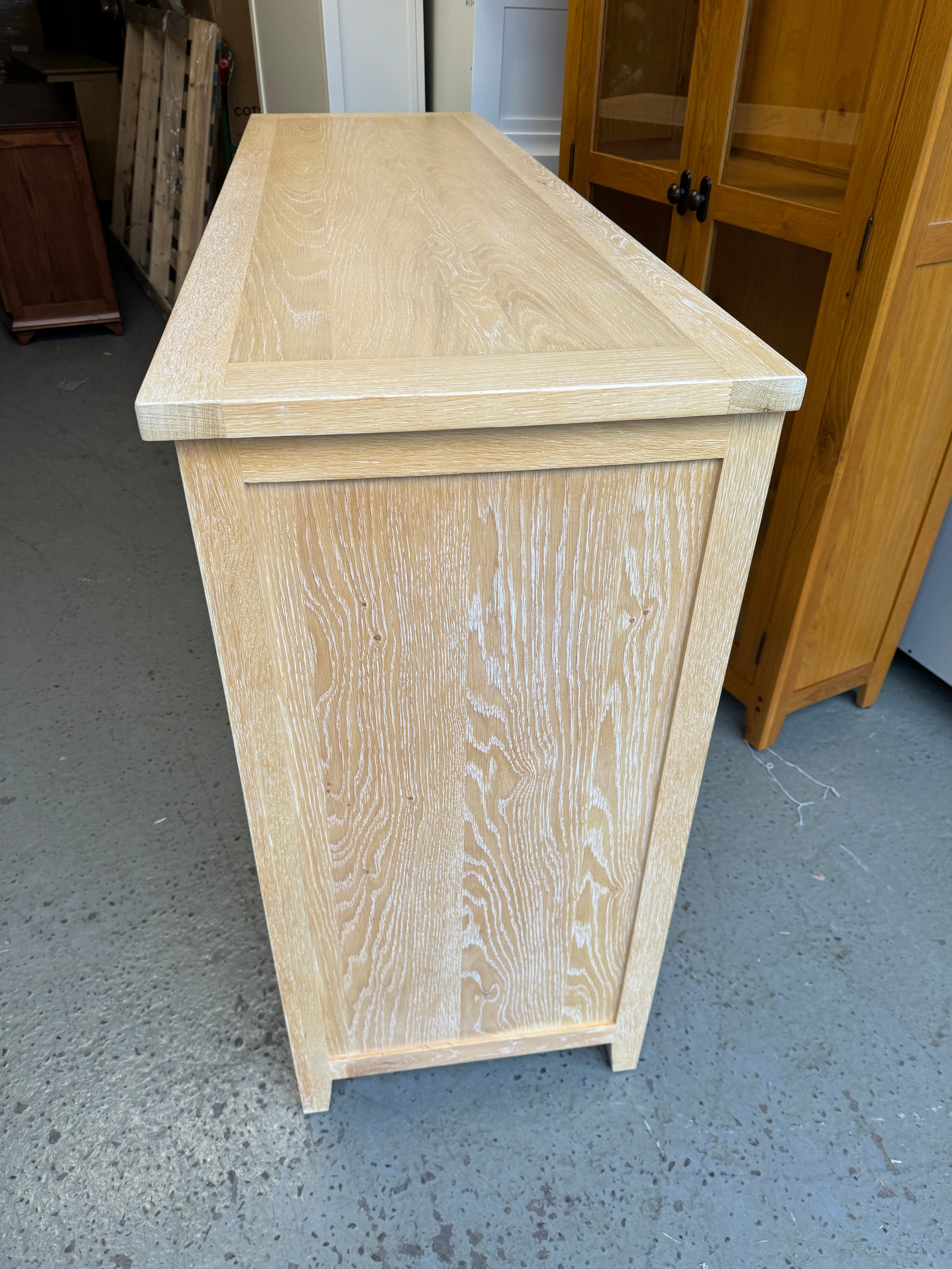 INGLESHAM WHITEWASH OAK 10 Drawer Chest Quality Furniture Clearance Ltd