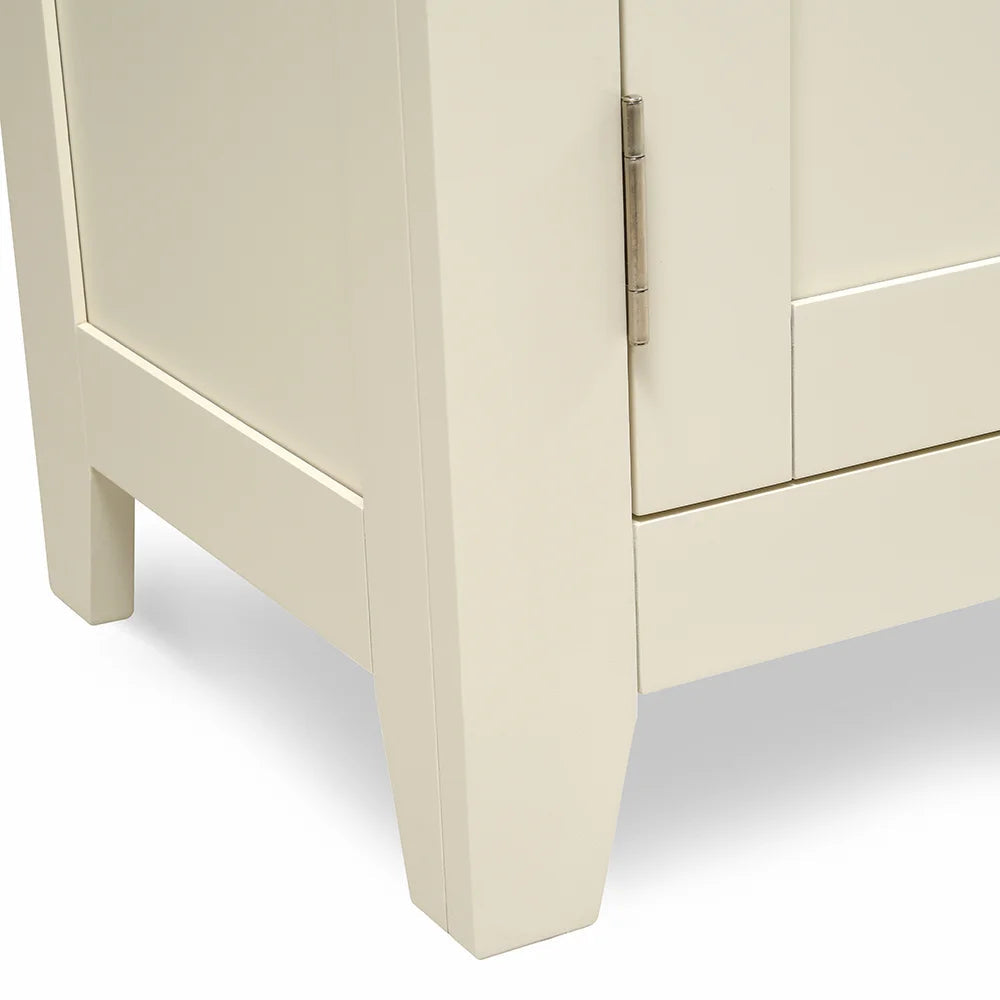 CHESTER CLASSIC CREAM
Small Sideboard Quality Furniture Clearance Ltd