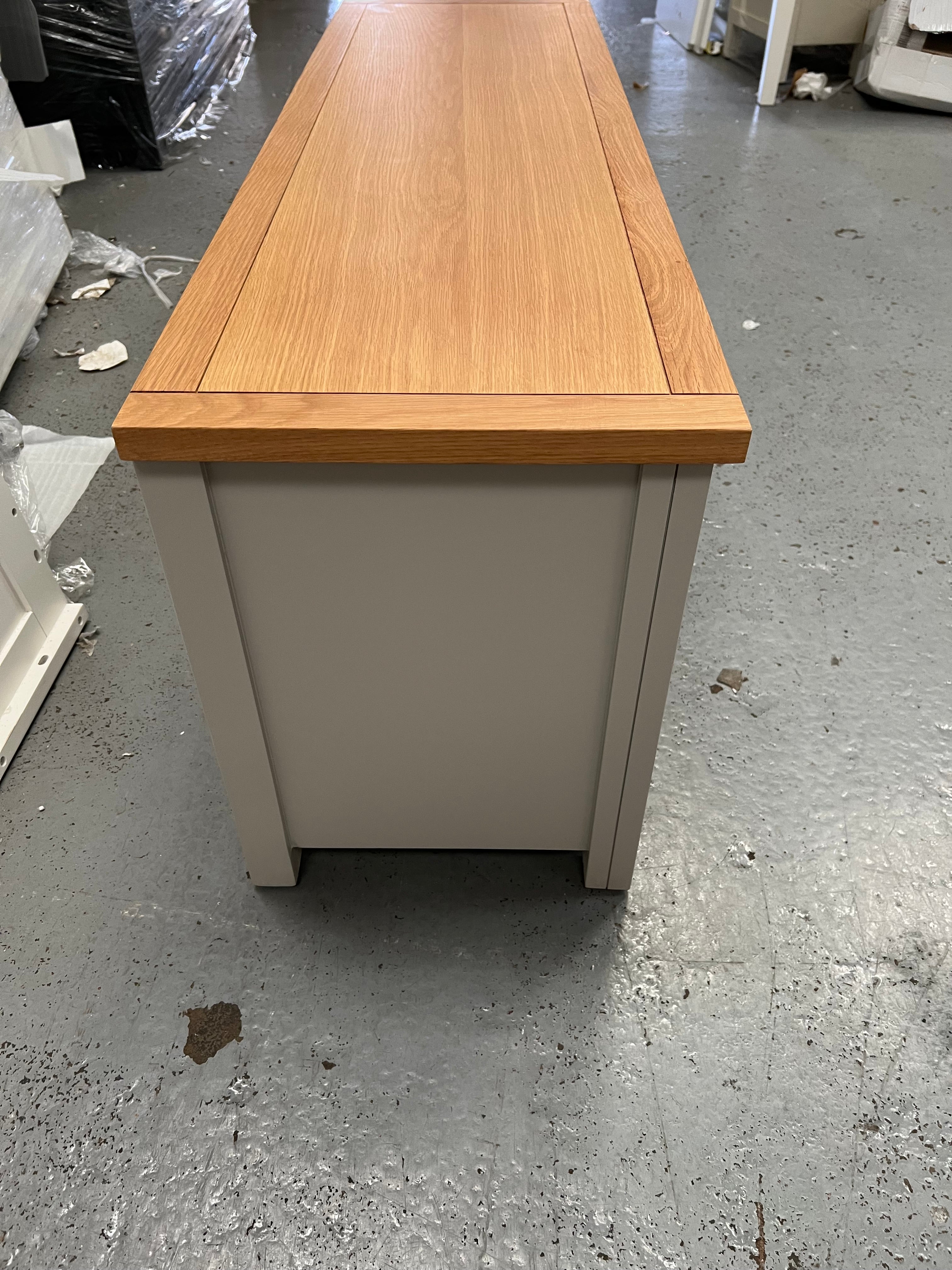 SIMPLY COTSWOLD PEBBLE GREY TV Stand up to 50" Quality Furniture Clearance Ltd