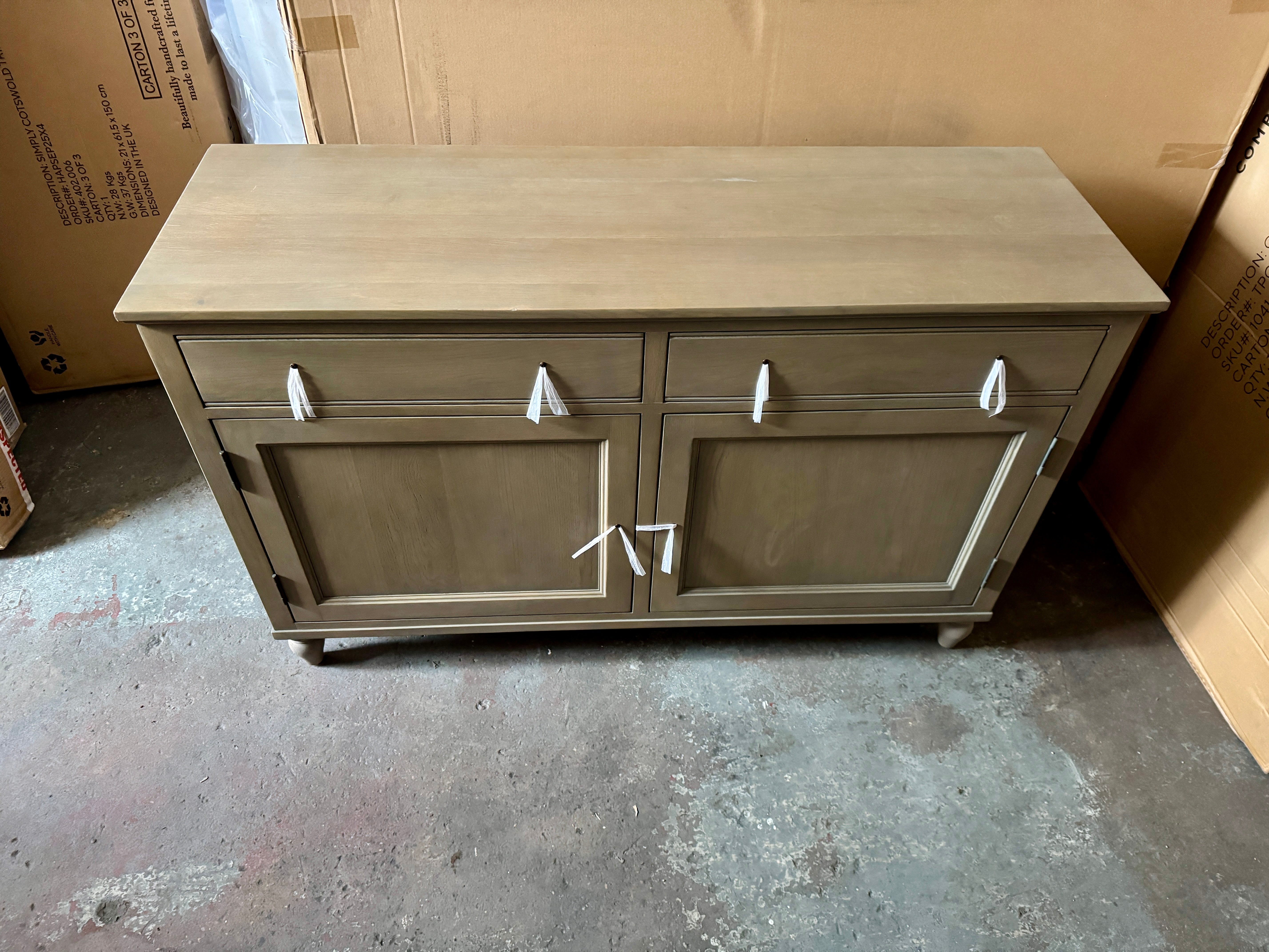 ELKSTONE SMOKED OAK
Large Sideboard Quality Furniture Clearance Ltd