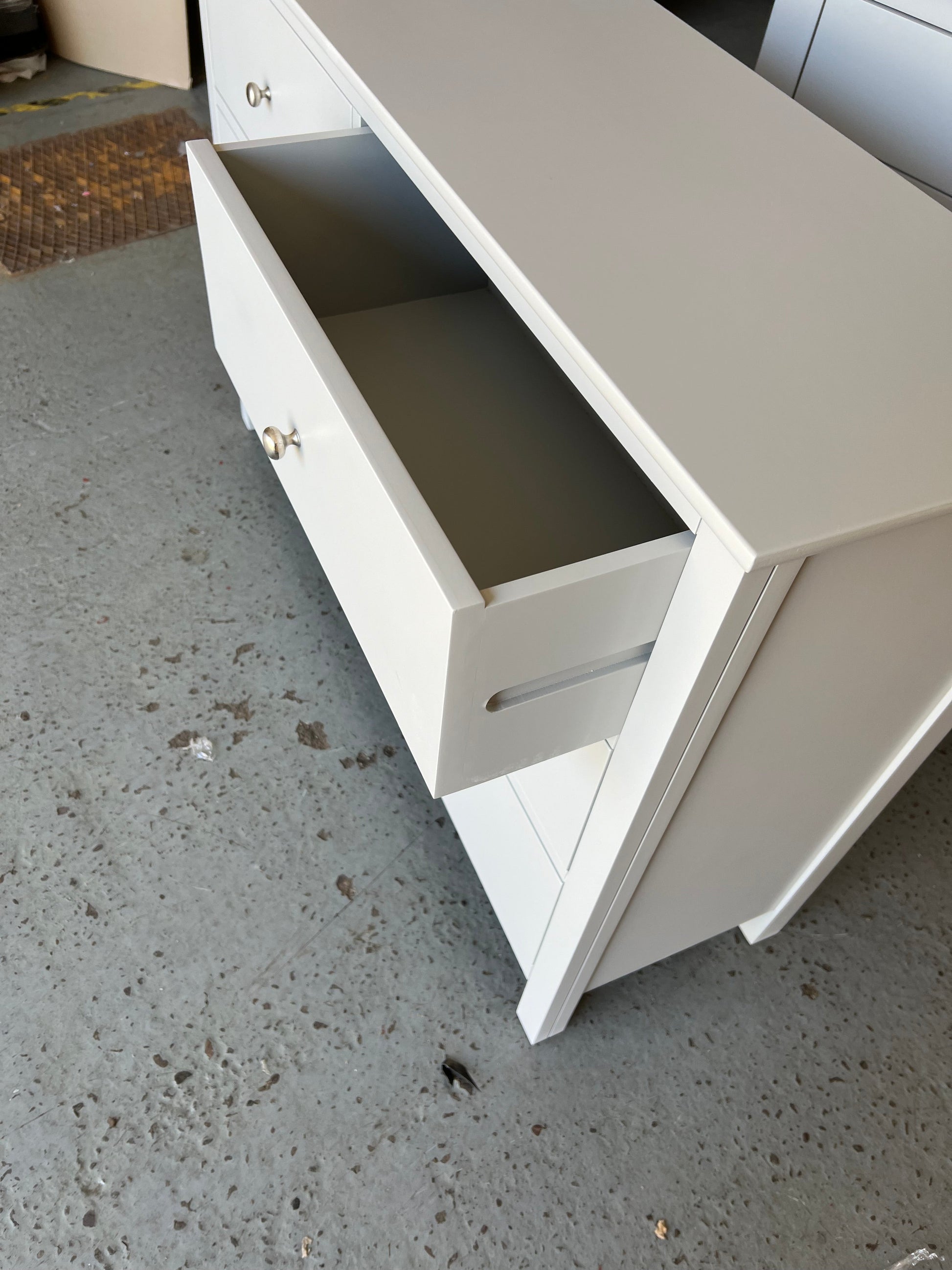 SIMPLY COTSWOLD DOVE GREY 6 Drawer Chest Quality Furniture Clearance Ltd