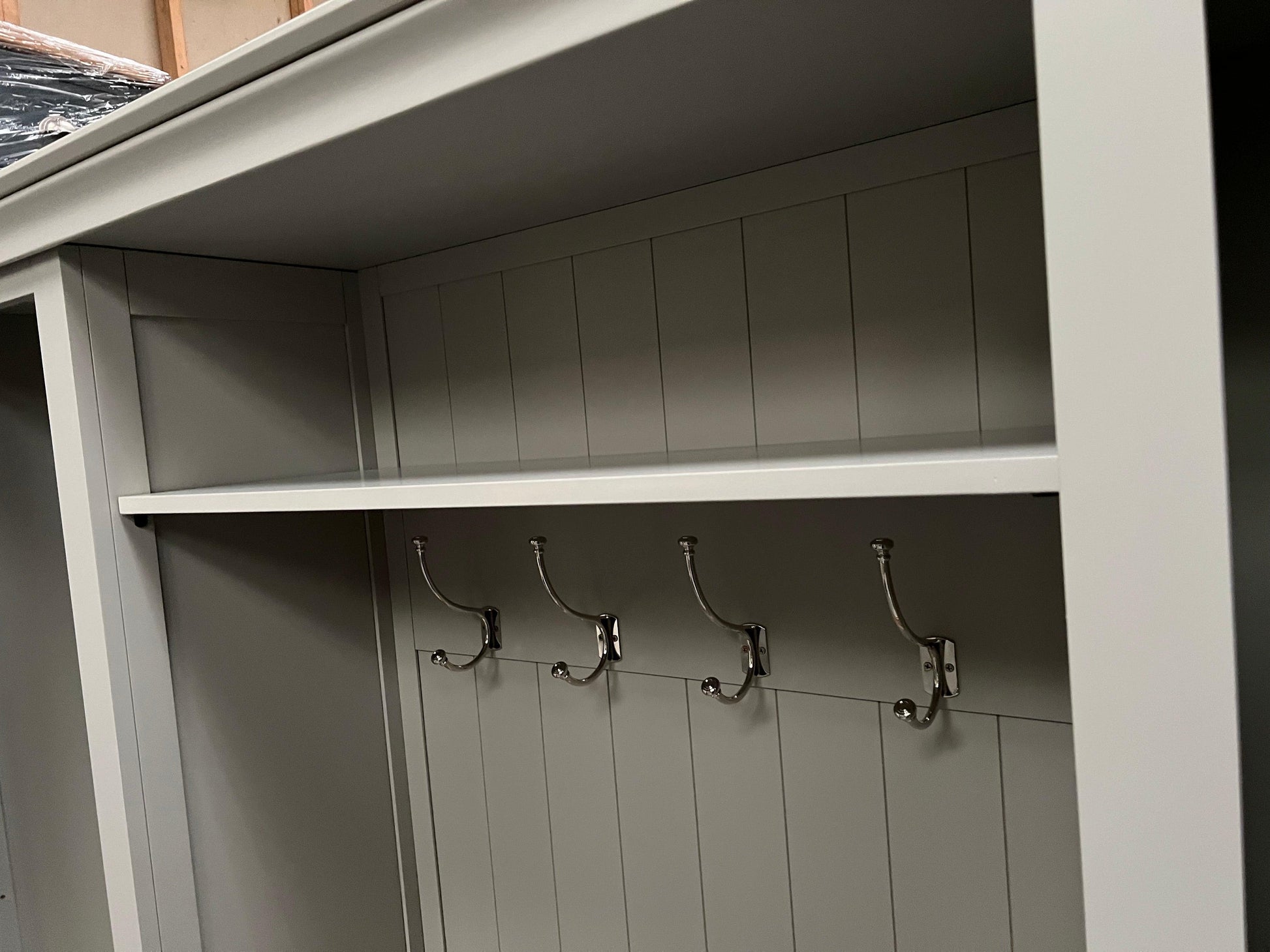 CHESTER DOVE GREY
Bootility Unit Quality Furniture Clearance Ltd