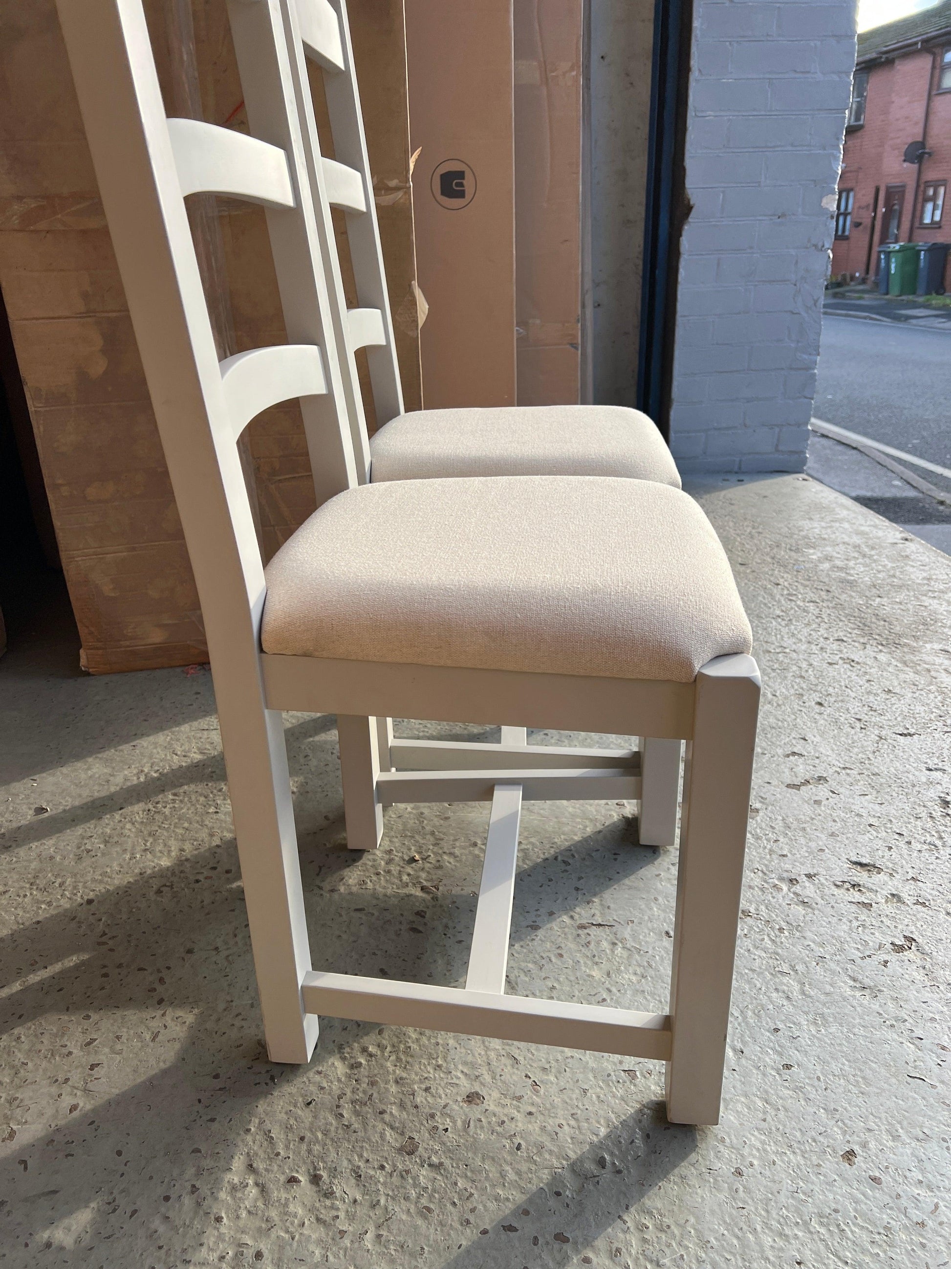 4 x CHESTER DOVE GREY
Ladderback Dining Chairs Quality Furniture Clearance Ltd