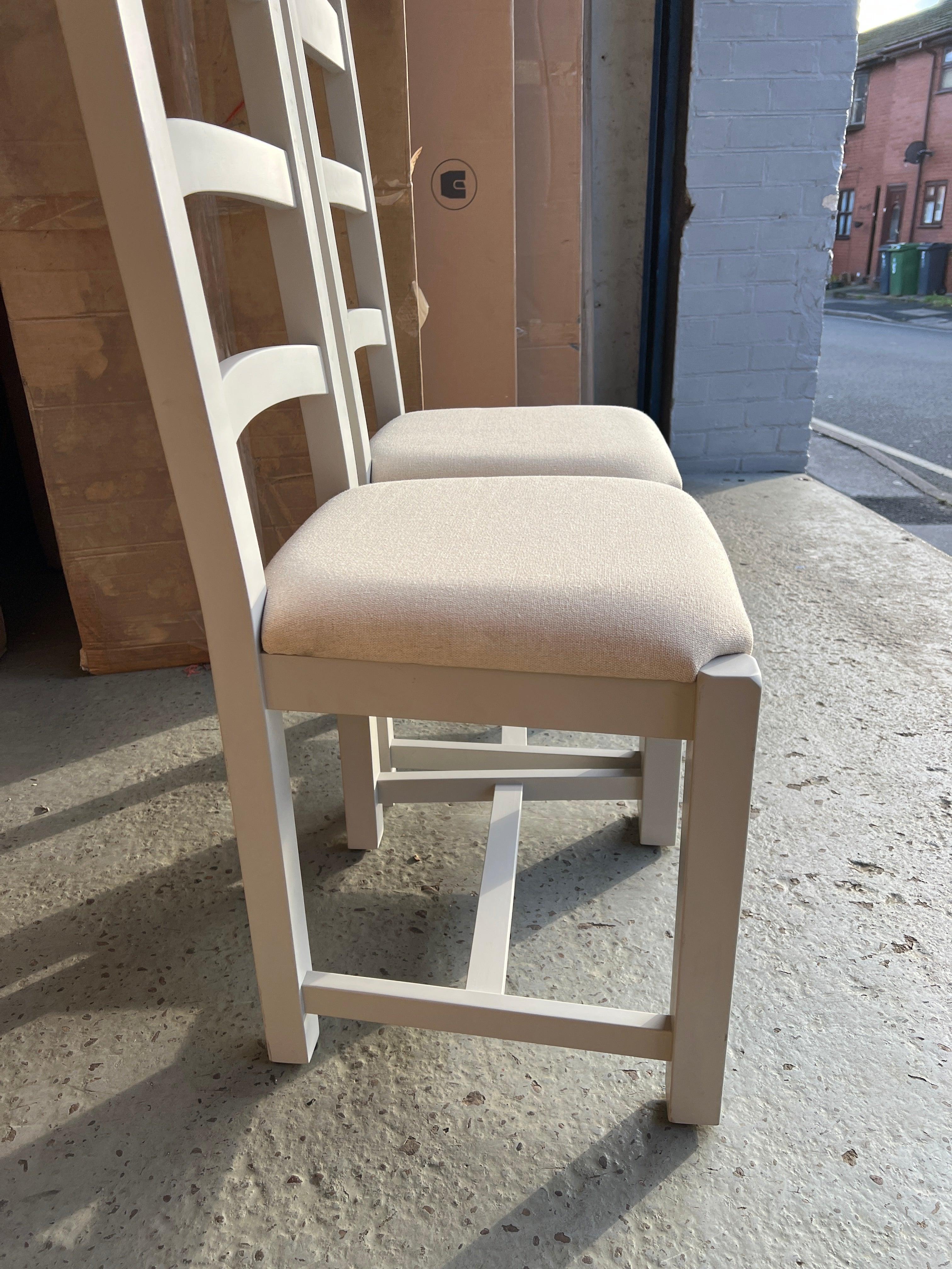 4 x CHESTER DOVE GREY
Ladderback Dining Chairs Quality Furniture Clearance Ltd