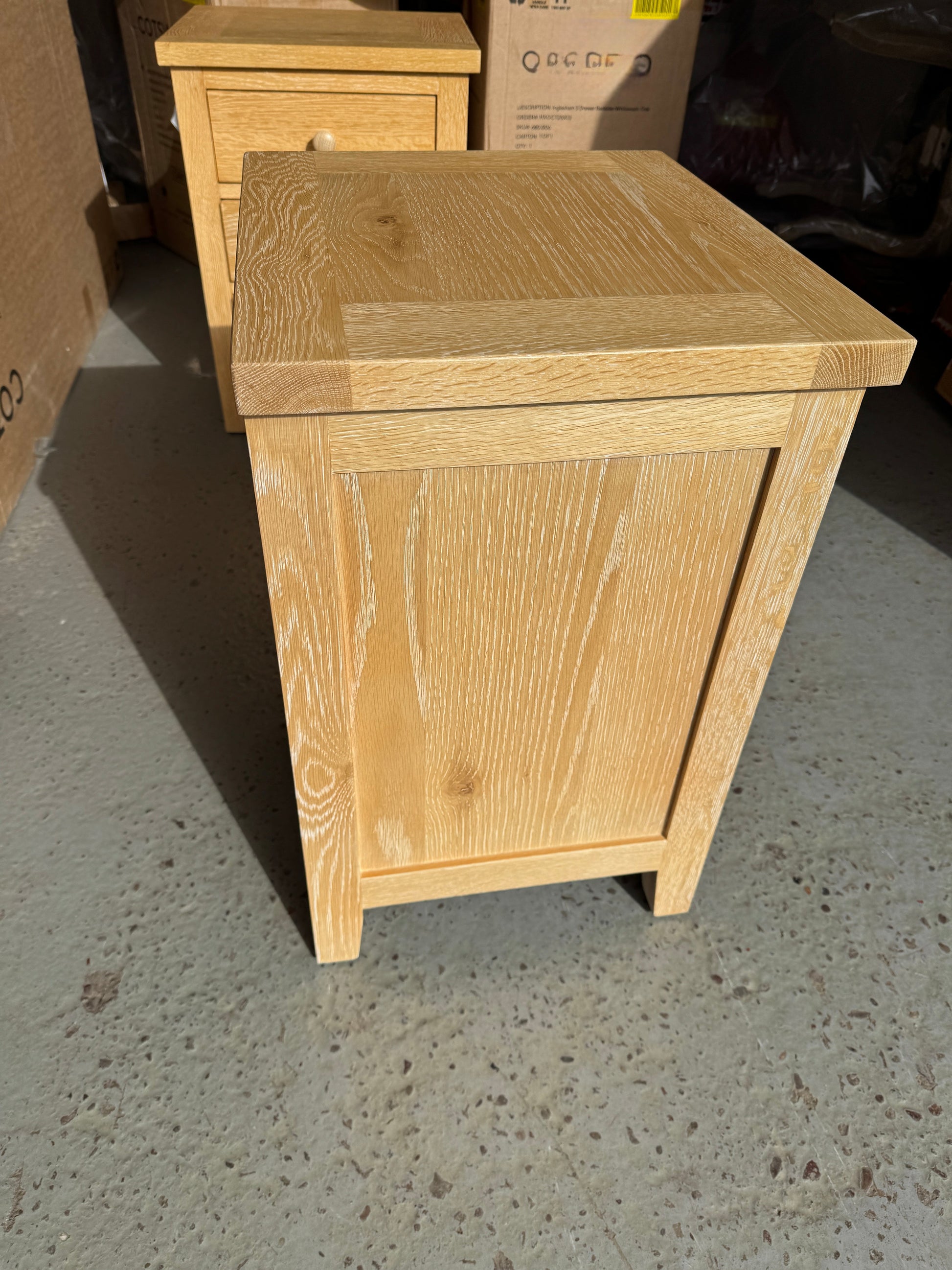 INGLESHAM WHITEWASH OAK
3 Drawer Bedside Table - set of 2 Quality Furniture Clearance Ltd