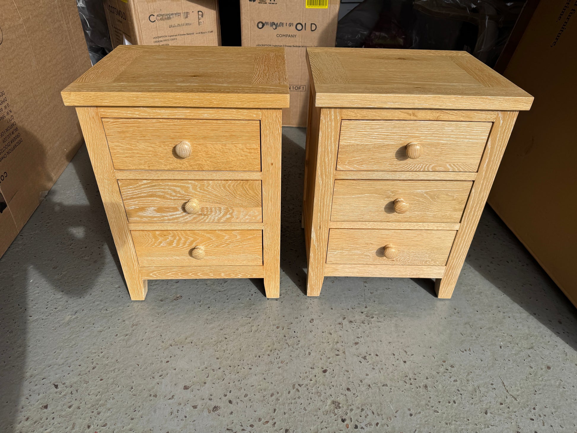 INGLESHAM WHITEWASH OAK
3 Drawer Bedside Table - set of 2 Quality Furniture Clearance Ltd