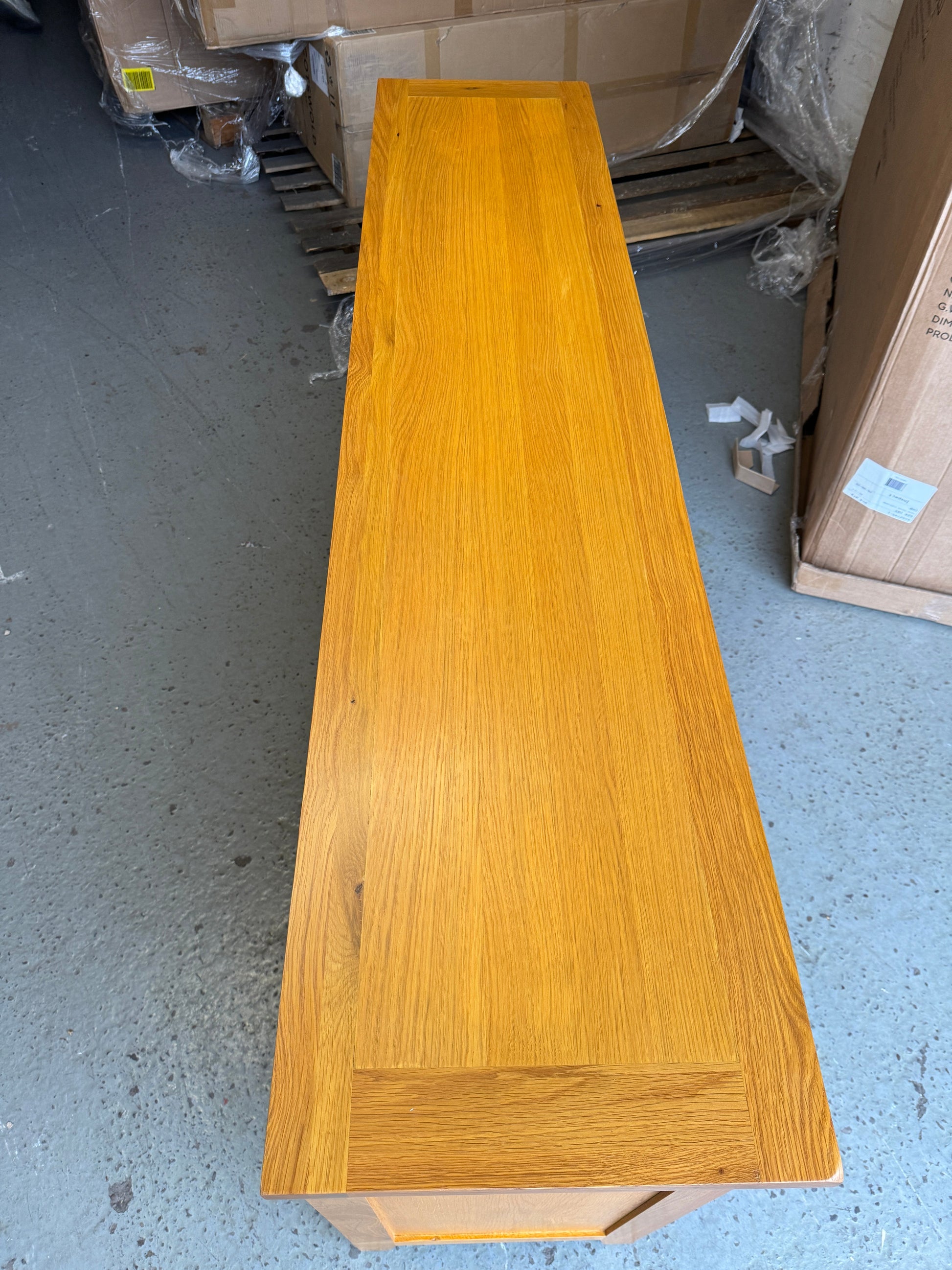 OAKLAND RUSTIC OAK Extra Large Sideboard Quality Furniture Clearance Ltd