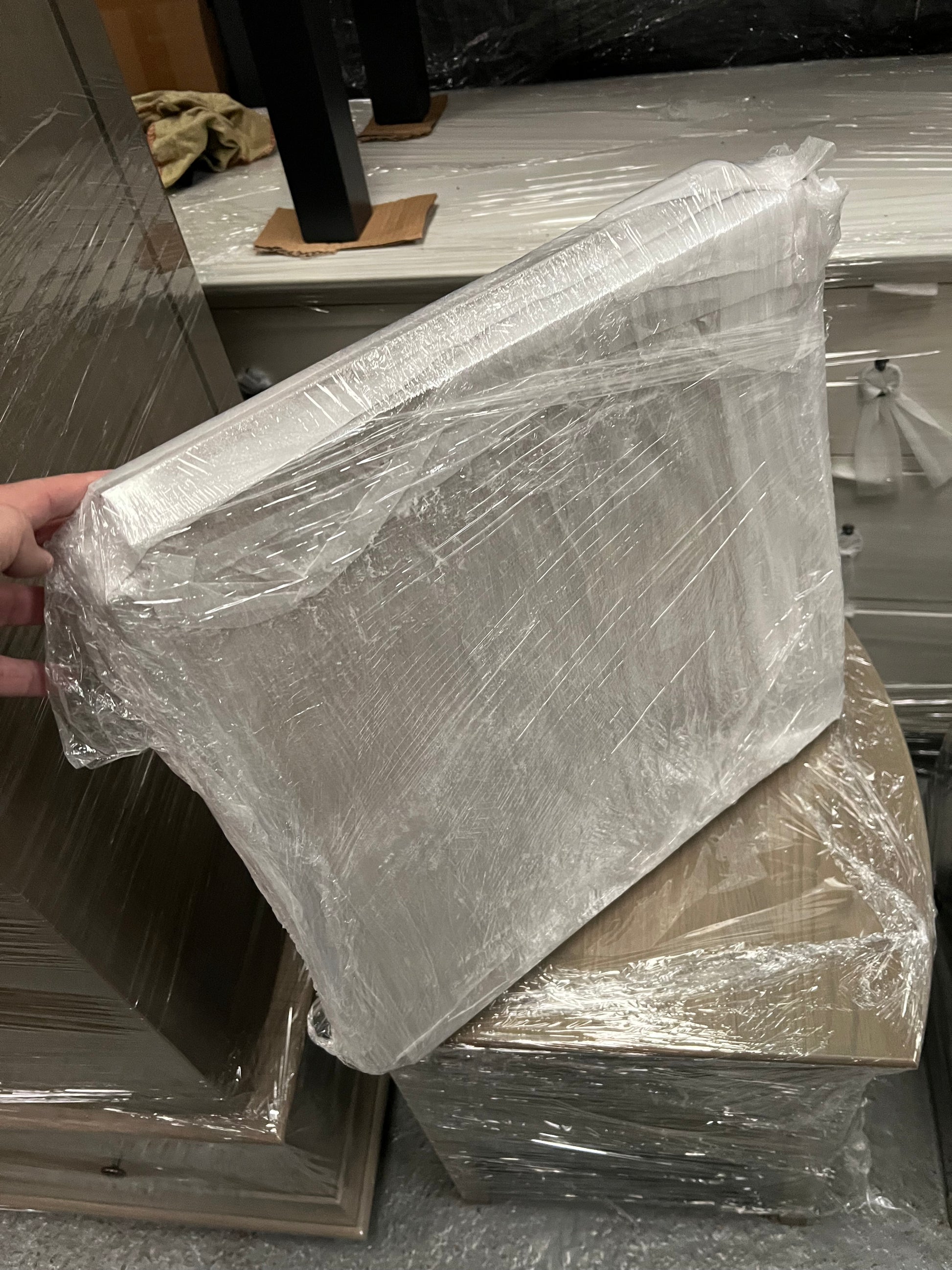 BIBURY SMOKED OAK
Triple Wardrobe Quality Furniture Clearance Ltd