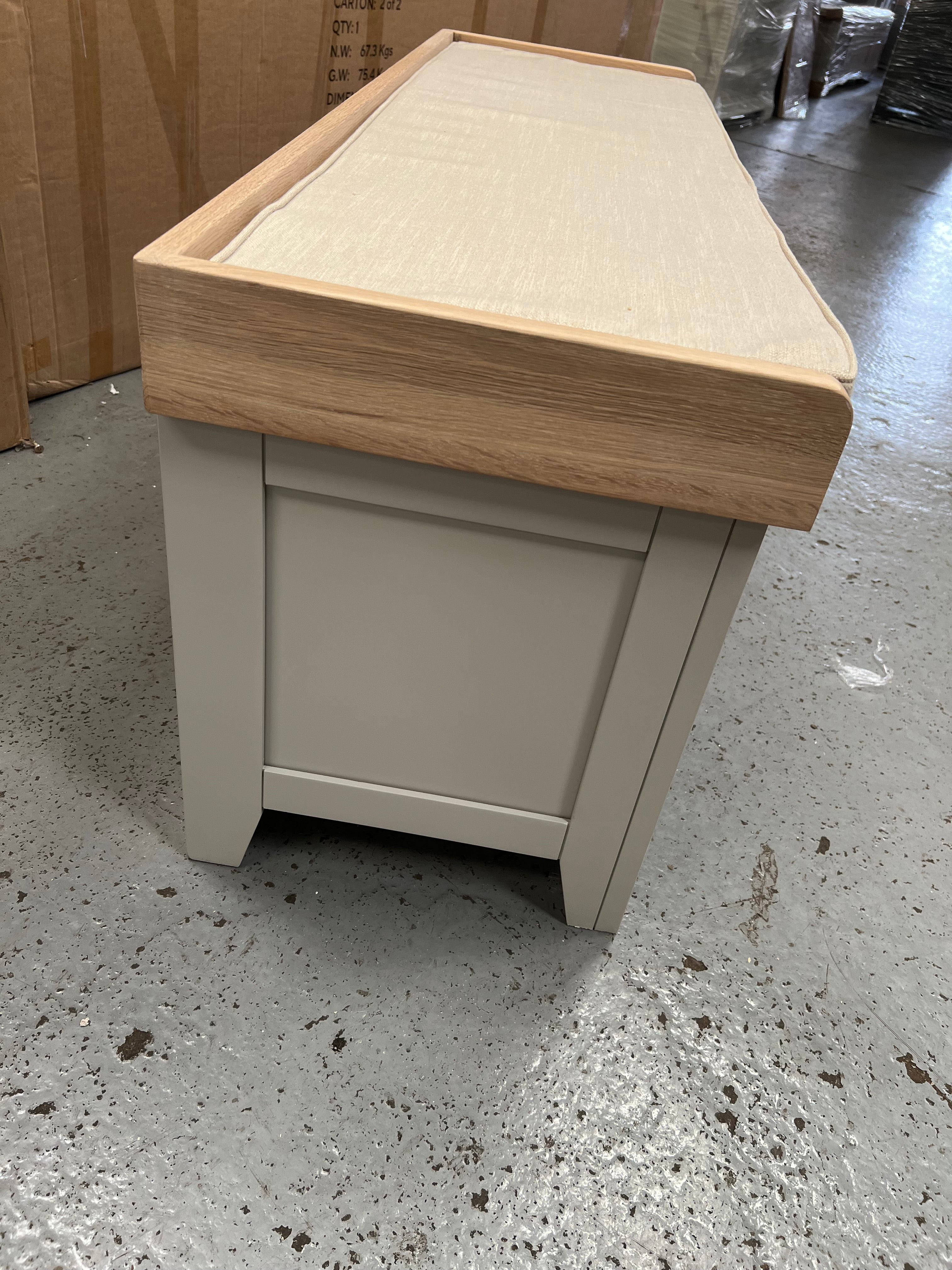 CHESTER DOVE GREY
3 Drawer Shoe Bench Quality Furniture Clearance Ltd