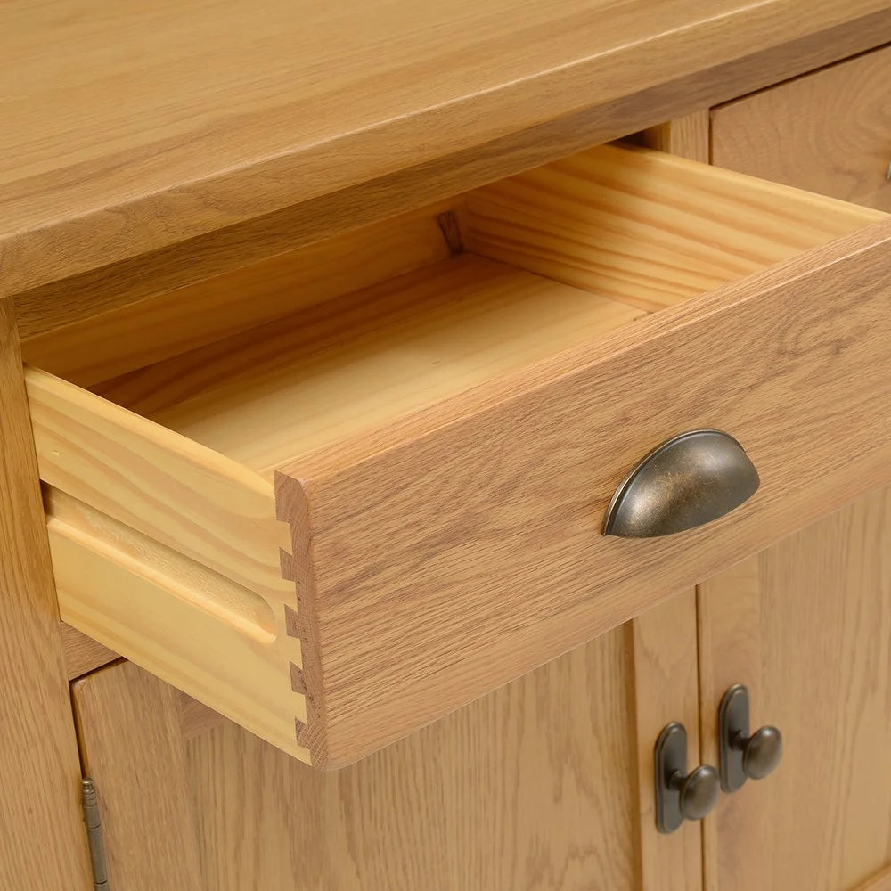OAKLAND RUSTIC OAK
Small Sideboard Quality Furniture Clearance Ltd