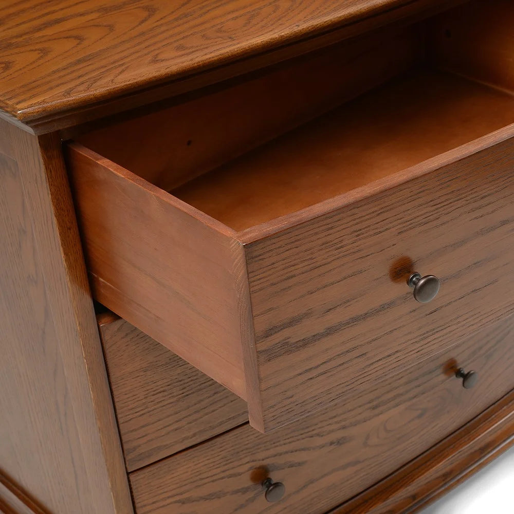 WINCHCOMBE DARK OAK
Low and Wide 6 Drawer Chest Quality Furniture Clearance Ltd