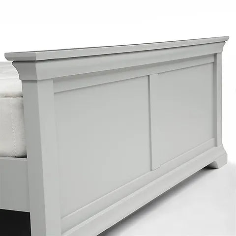 Chantilly Pebble
Grey Super Kingsize
Bed Quality Furniture Clearance Ltd