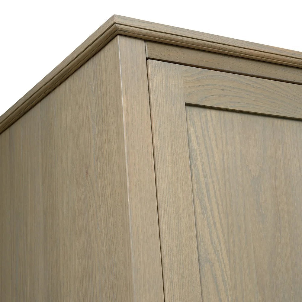 BIBURY SMOKED OAK
Triple Wardrobe Quality Furniture Clearance Ltd
