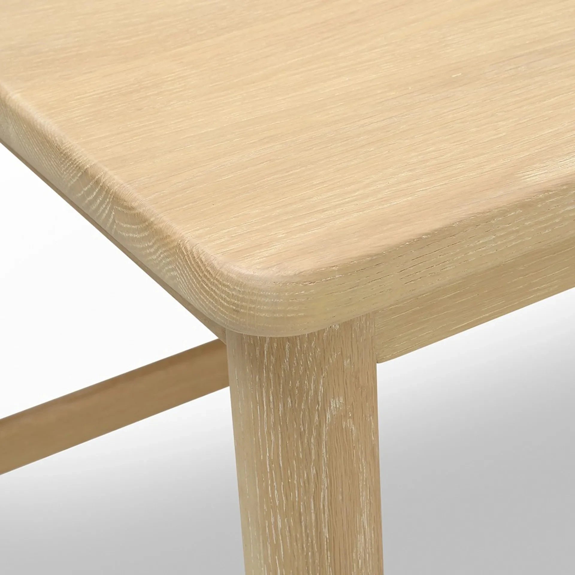 BERKELEY NORDIC OAK
Large Desk Quality Furniture Clearance Ltd