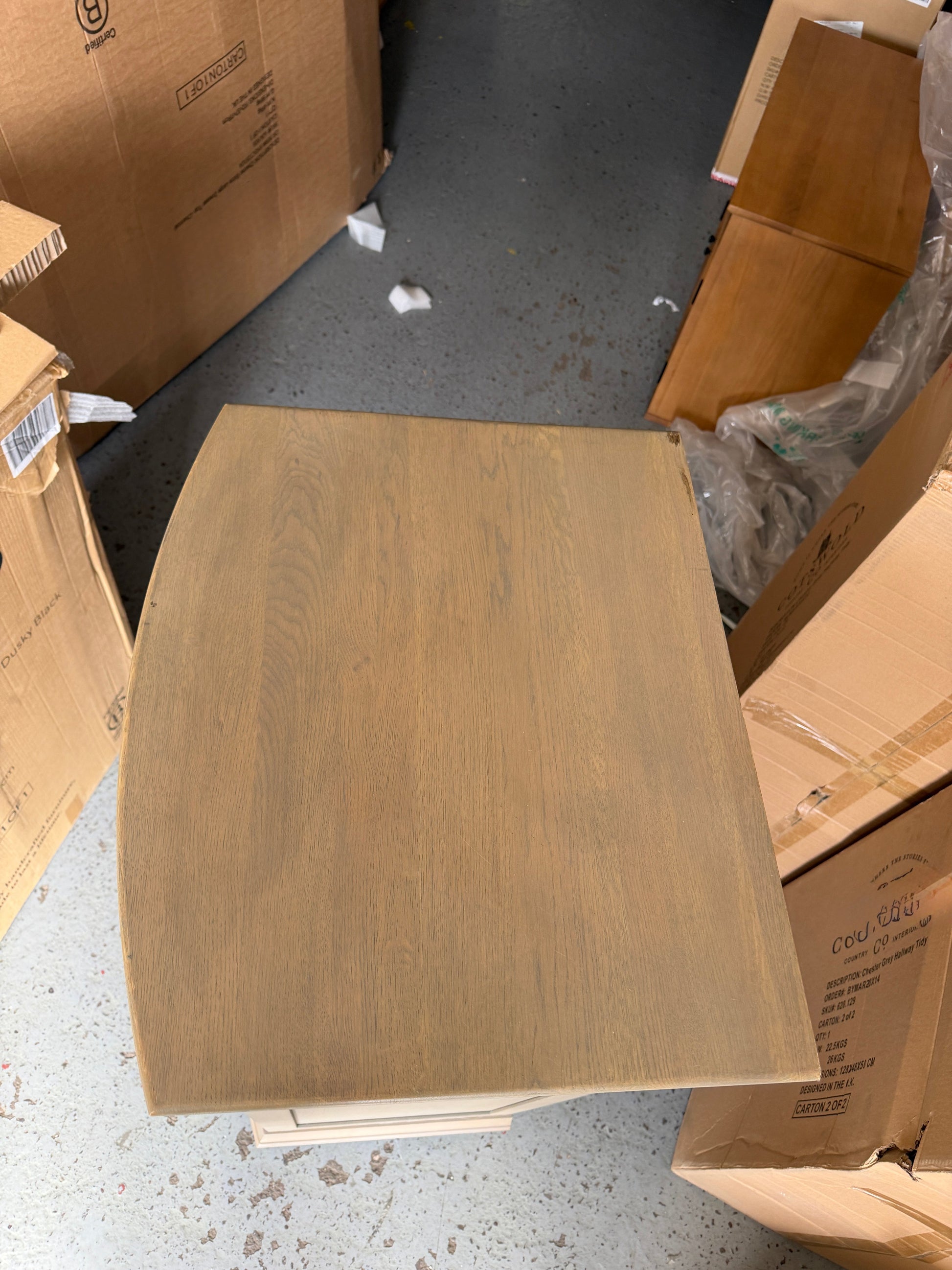 WINCHCOMBE SMOKED OAK
Vanity Tall Boy Quality Furniture Clearance Ltd