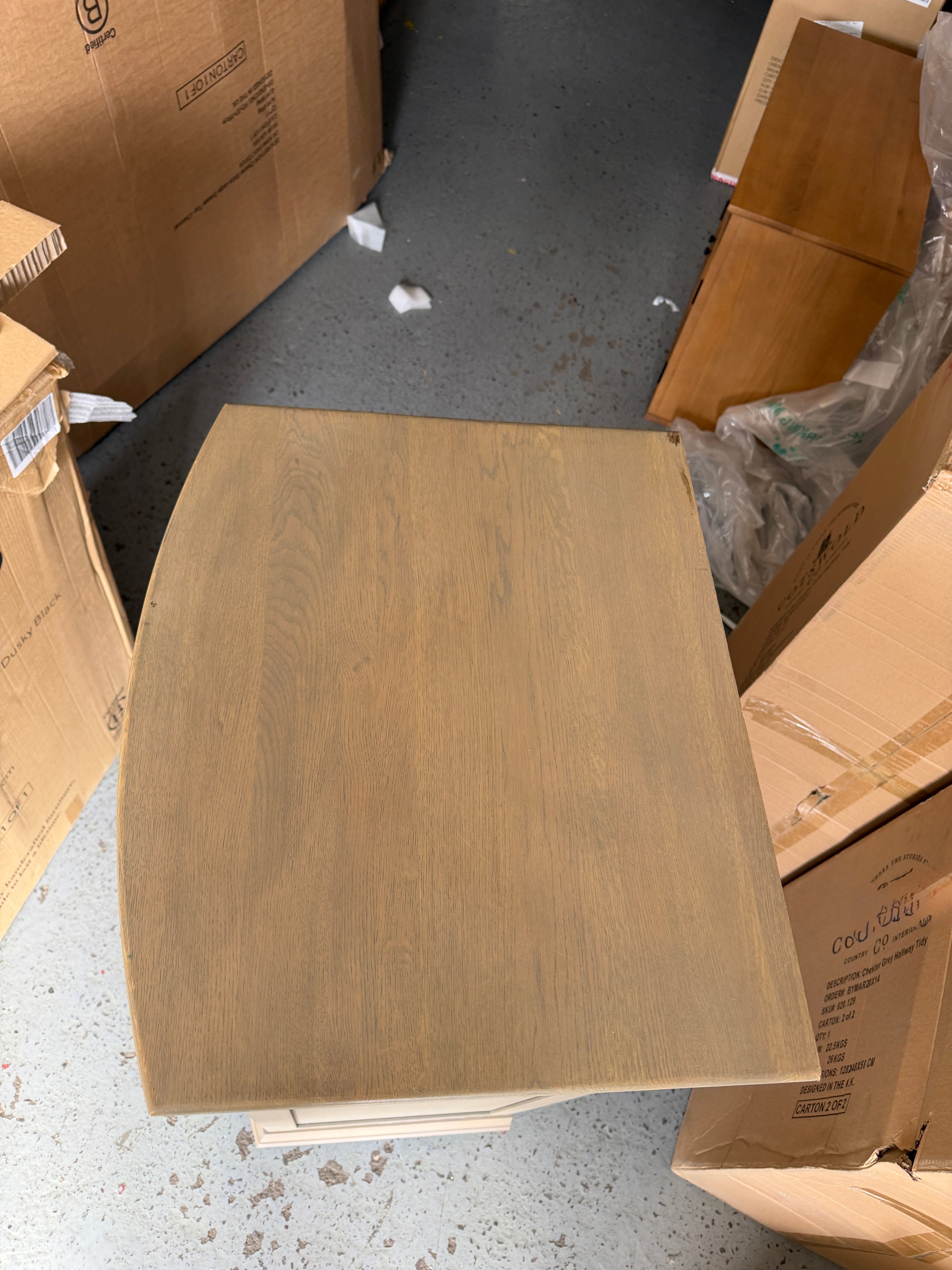 WINCHCOMBE SMOKED OAK
Vanity Tall Boy Quality Furniture Clearance Ltd