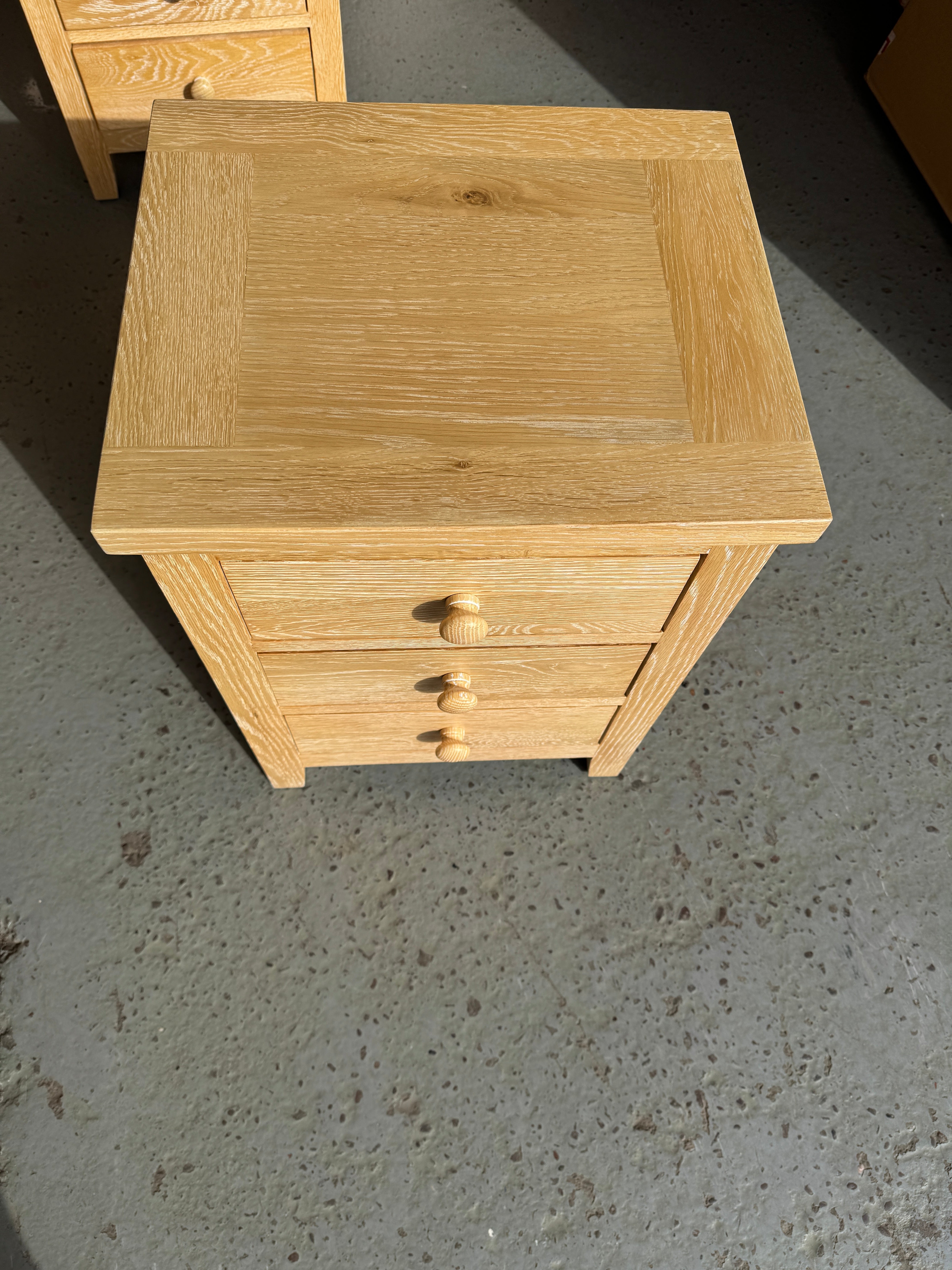 INGLESHAM WHITEWASH OAK
3 Drawer Bedside Table - set of 2 Quality Furniture Clearance Ltd