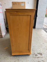 Load image into Gallery viewer, WINCHCOMBE OILED OAK
5 Drawer Chest Quality Furniture Clearance Ltd
