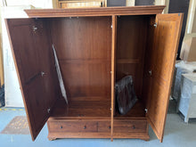 Load image into Gallery viewer, Winchcombe Dark Oak Triple Wardrobe Quality Furniture Clearance Ltd
