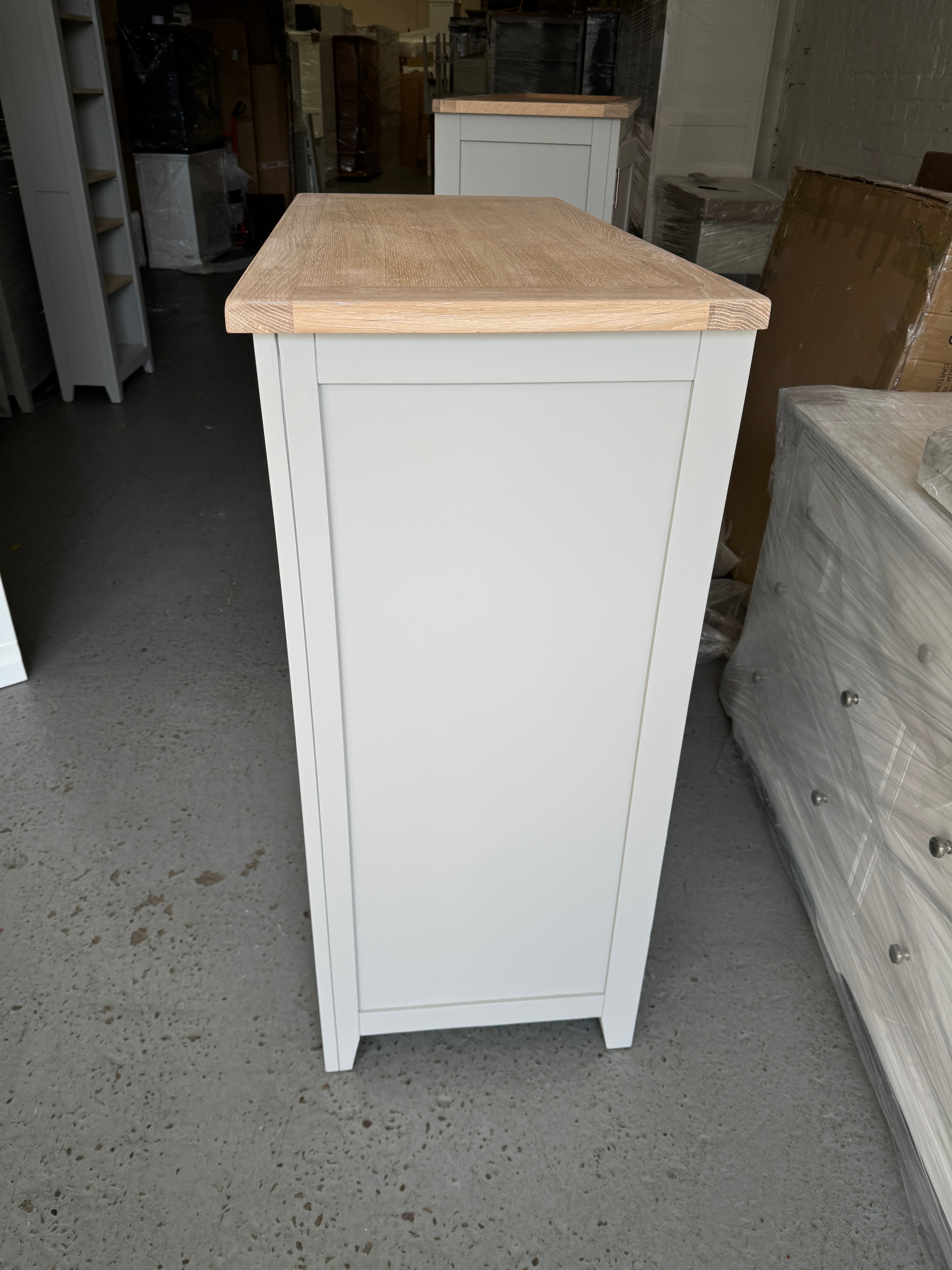 CHESTER DOVE GREY
7 Drawer Chest Quality Furniture Clearance Ltd