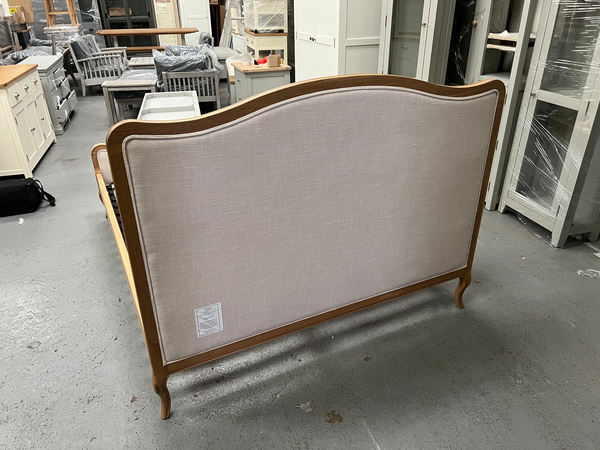 ELKSTONE MELLOW OAK
5ft Kingsize Bed Quality Furniture Clearance Ltd