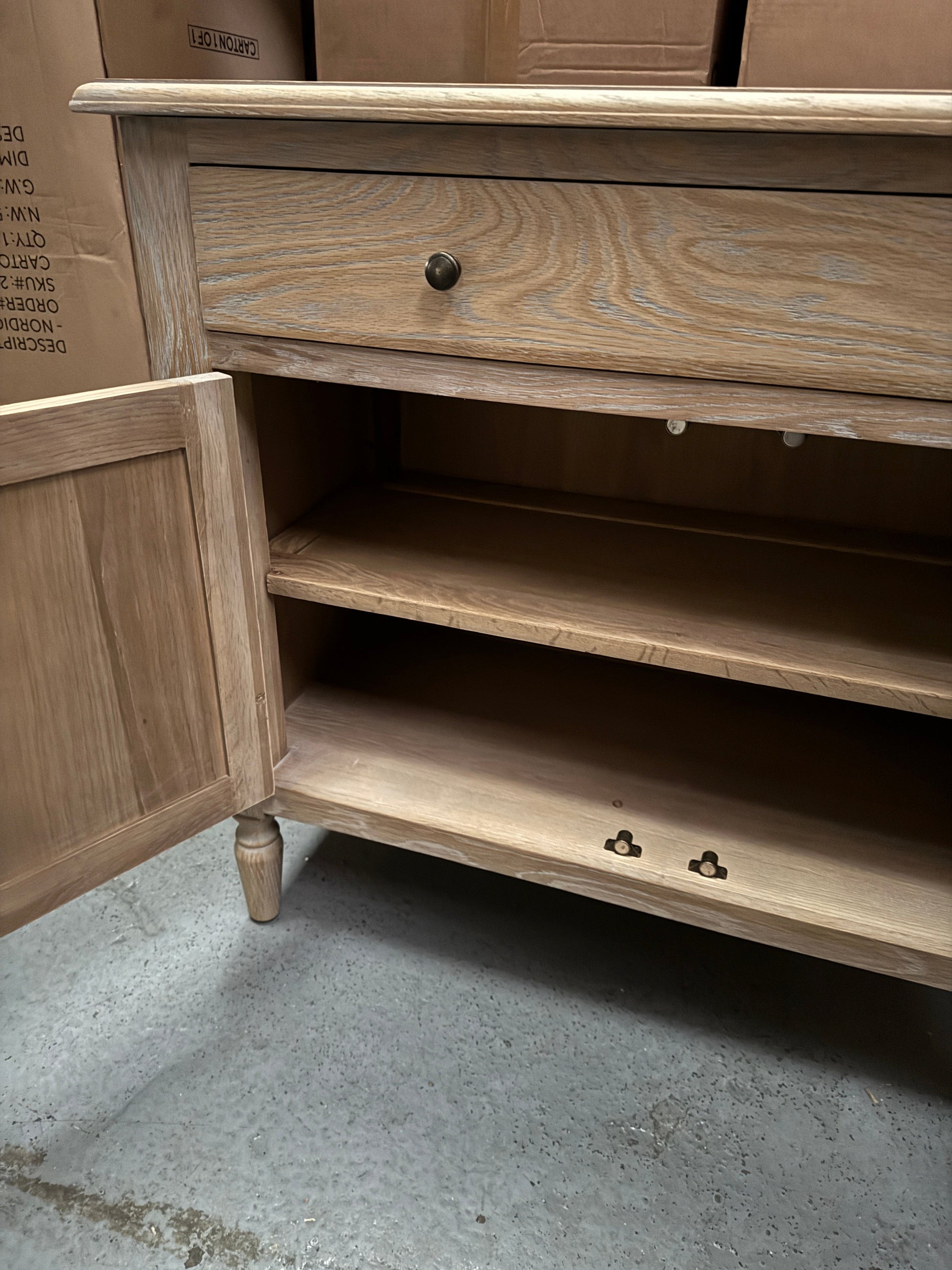 CAMILLE LIMEWASH OAK
Small Sideboard Quality Furniture Clearance Ltd