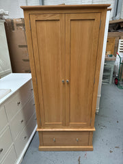 APPLEBY LIGHT OAK
Narrow Double Wardrobe Quality Furniture Clearance Ltd
