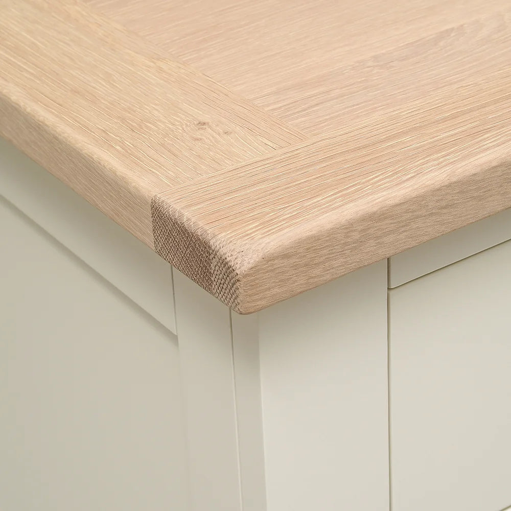 CHESTER CLASSIC CREAM
Small Sideboard Quality Furniture Clearance Ltd