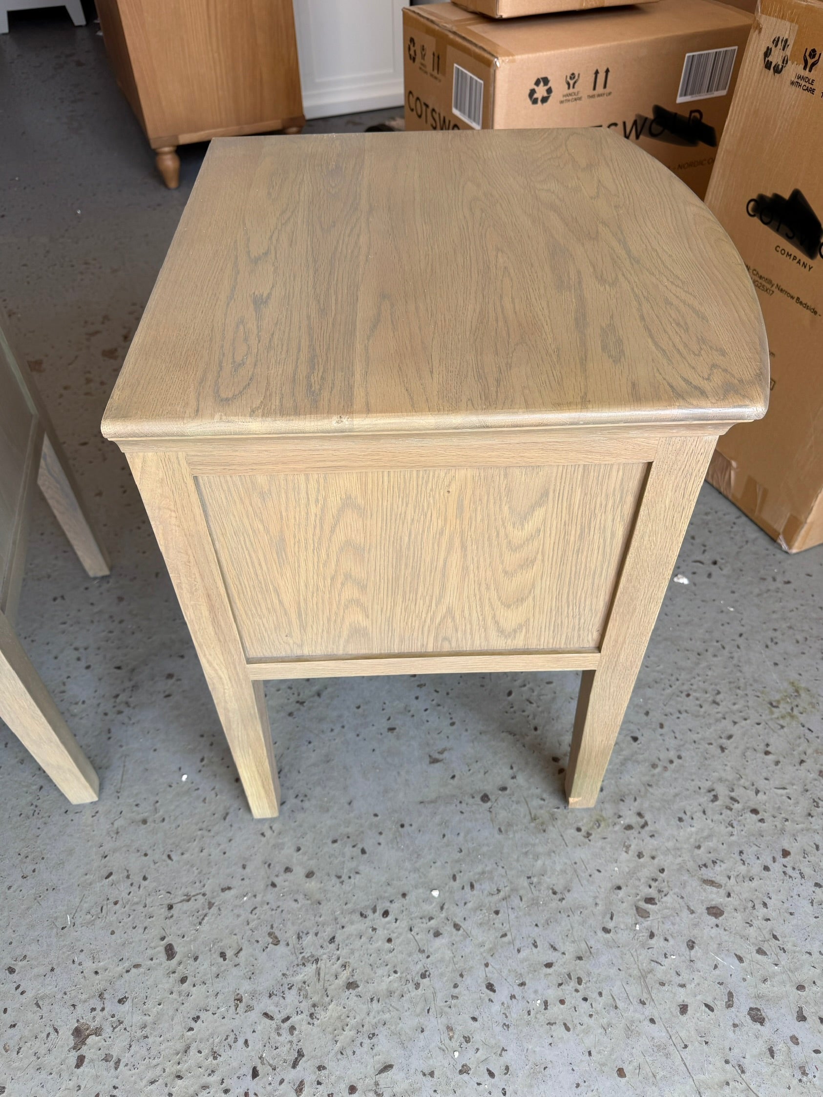 Set of 2 WINCHCOMBE SMOKED OAK 2 Drawer Bedside Tables Quality Furniture Clearance Ltd