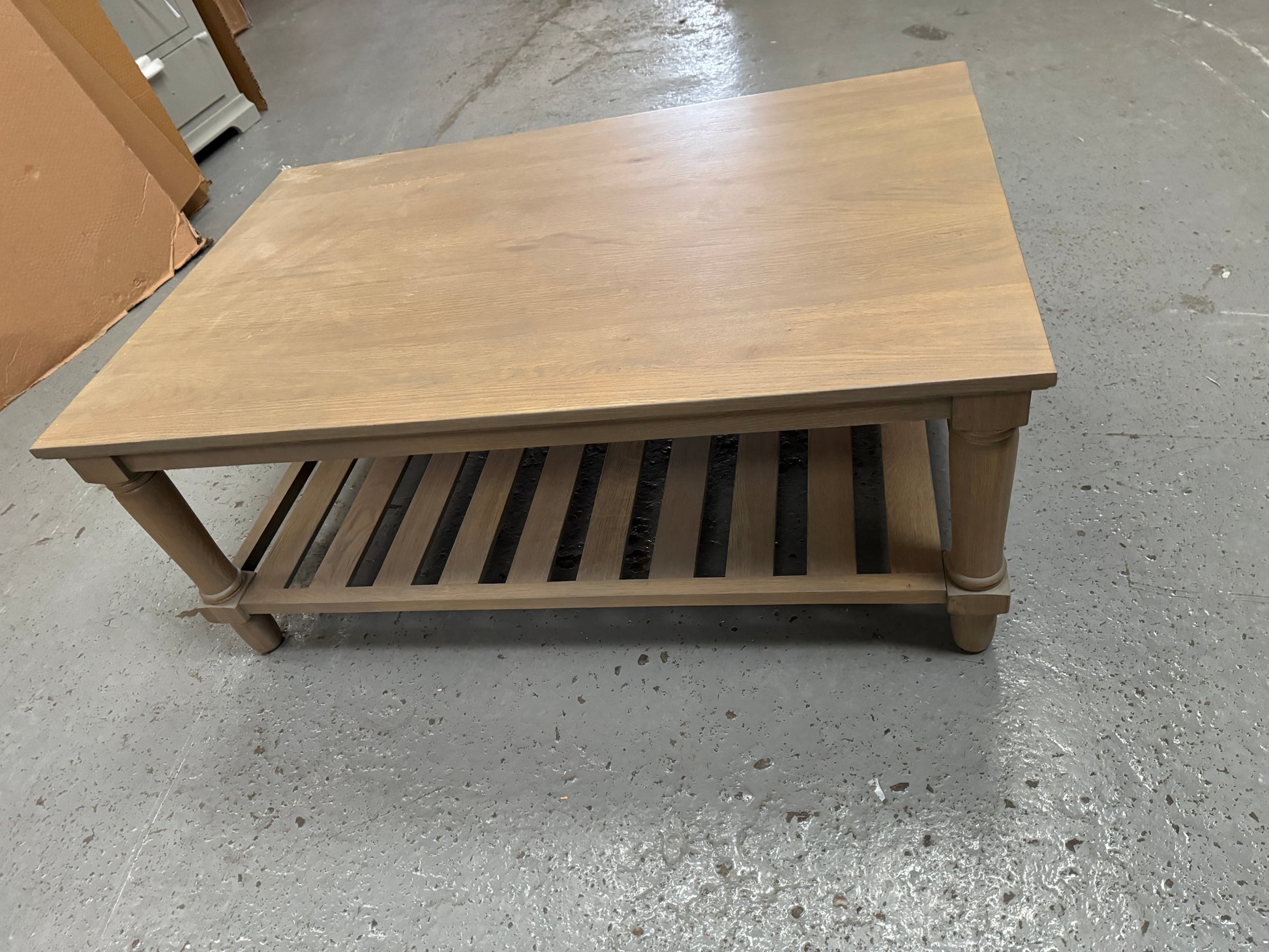 ELKSTONE SMOKED OAK
Coffee Table Quality Furniture Clearance Ltd