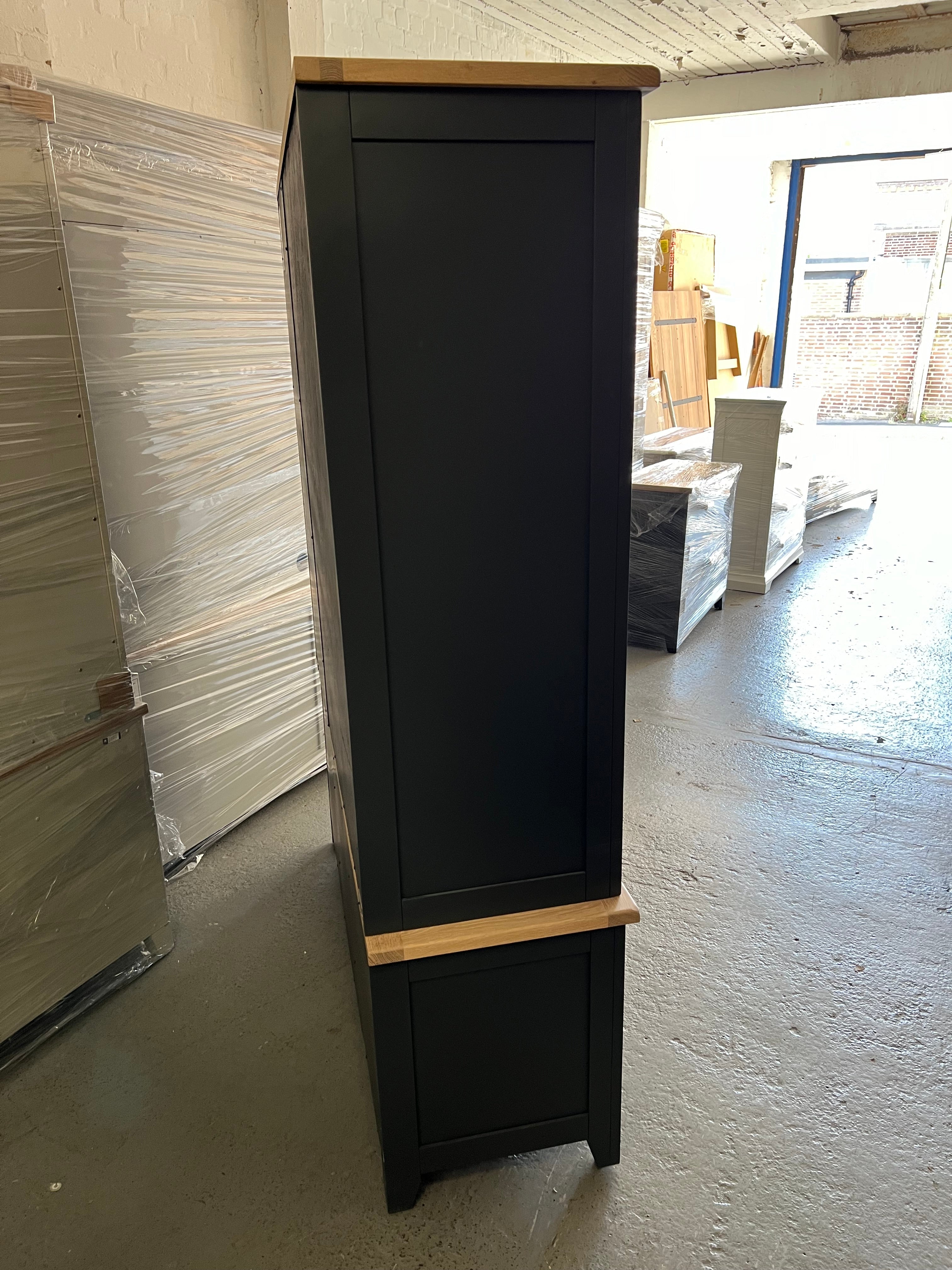 CHESTER CHARCOAL
Triple Larder Quality Furniture Clearance Ltd