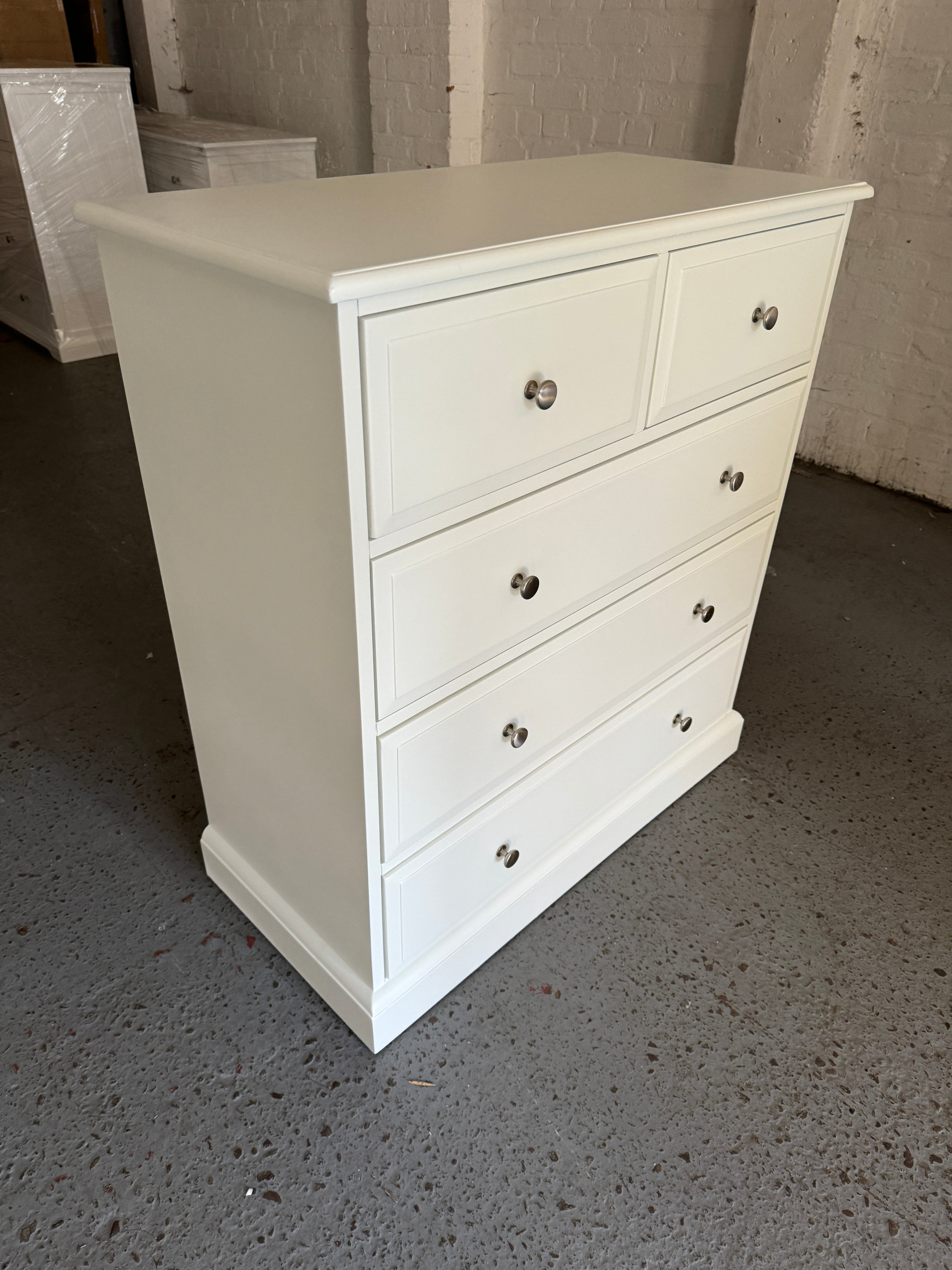 PENSHAM PURE WHITE
5 Drawer Chest